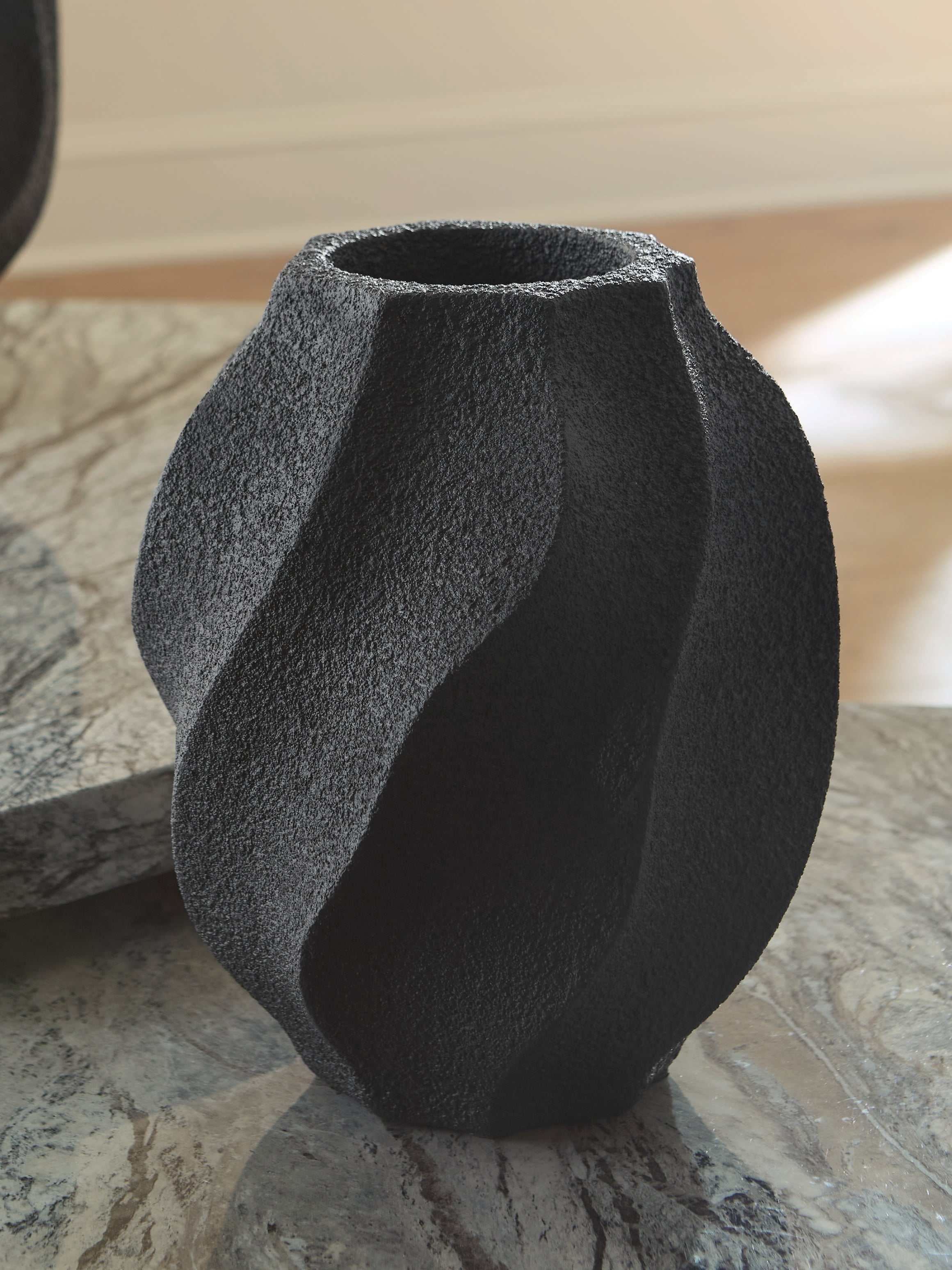 Judworth Black Vase - A2000875