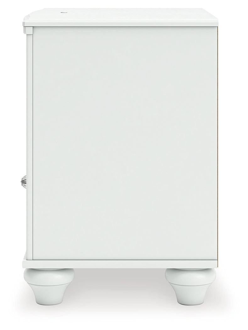 Kozlani White Nightstand - PCB1819-91