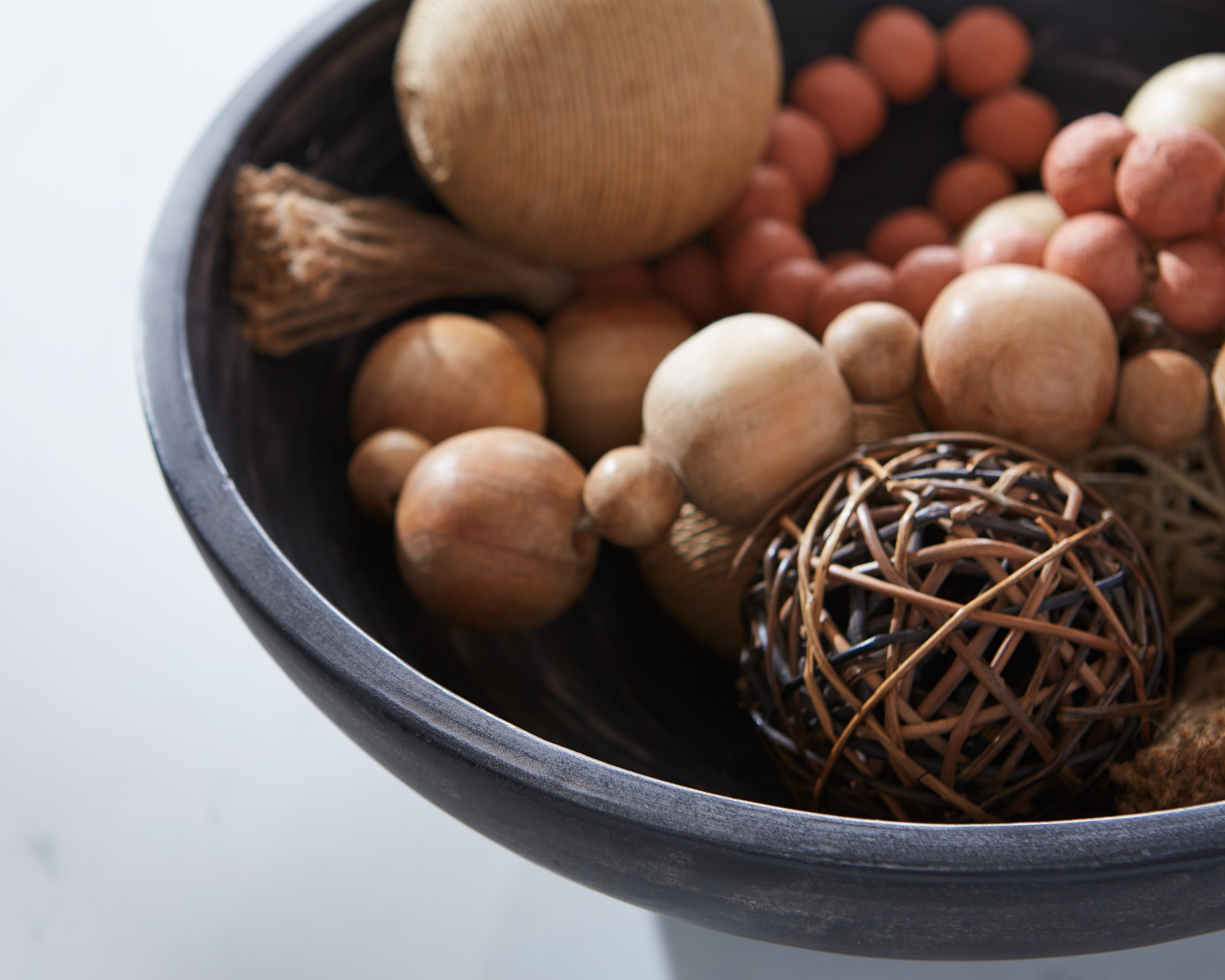 Meadie Distressed Black Bowl - A2000792