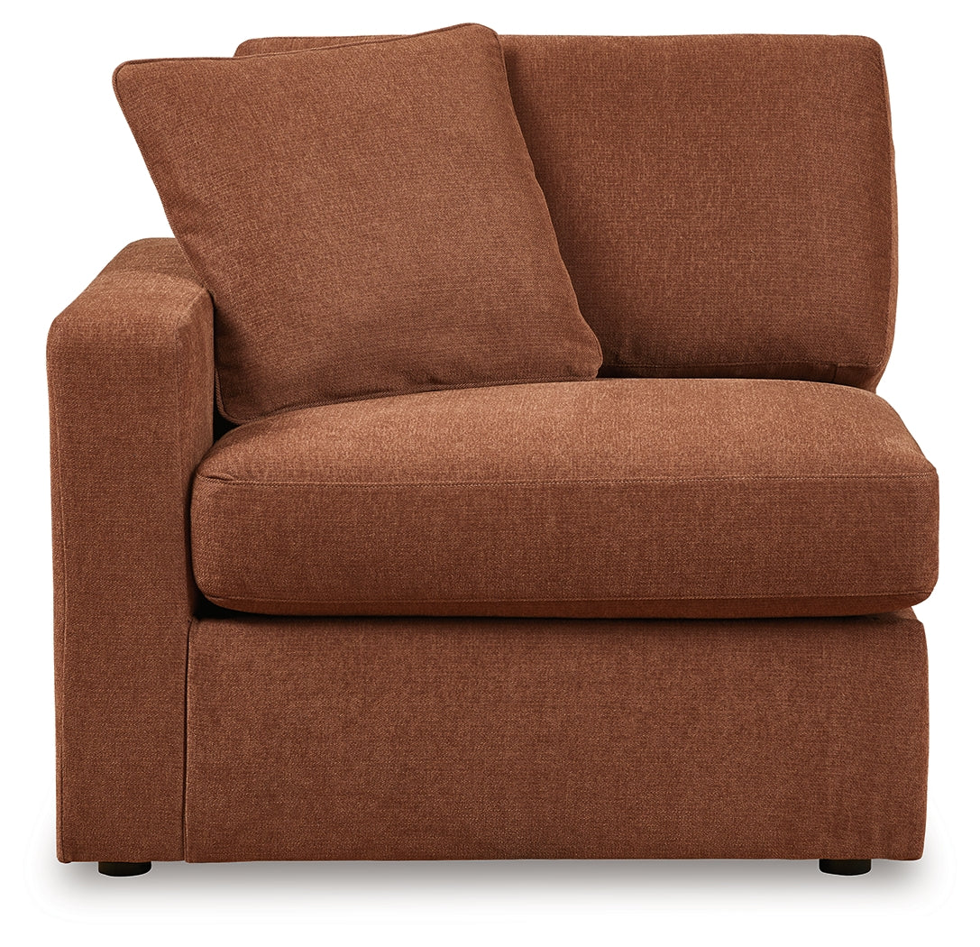 Modmax 7-Piece Sectional and 2 Ottomans - 92102U25