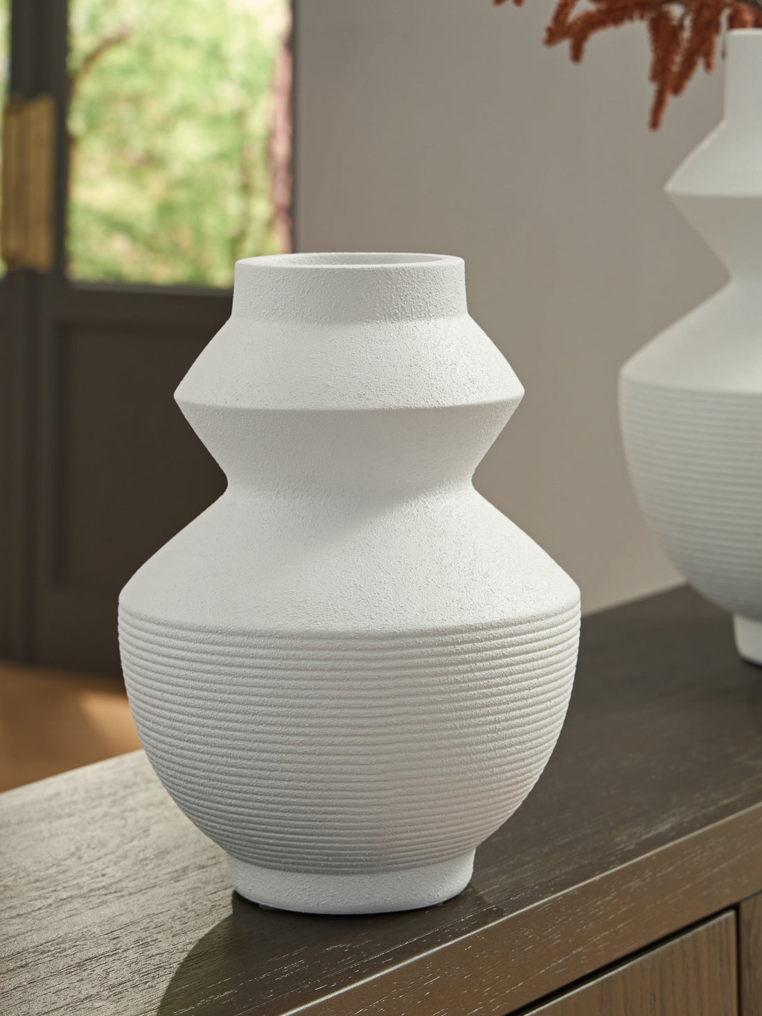 Naveen White Vase - A2000870