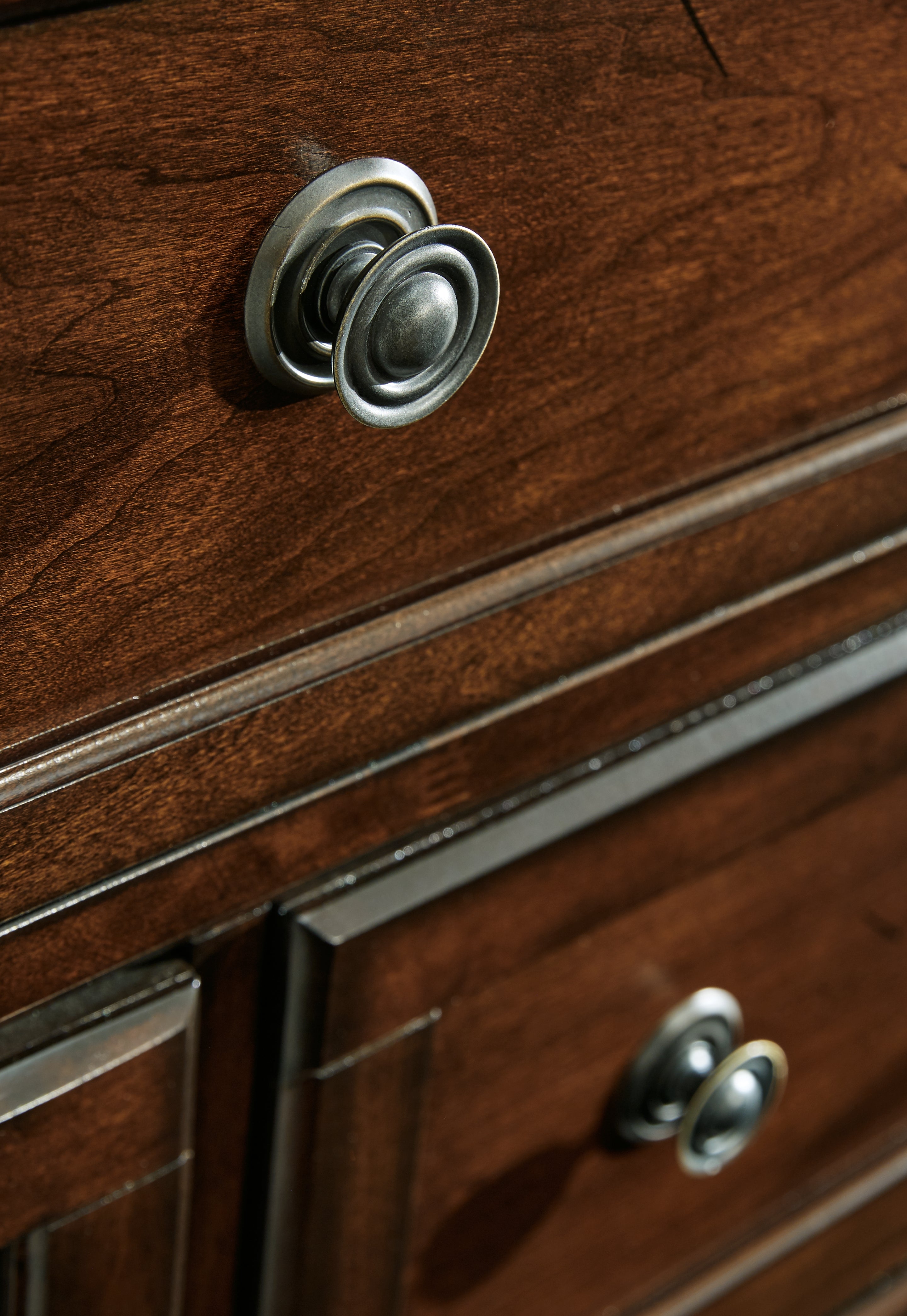 Porter Rustic Brown King Panel Bed, Chest and 2 Nightstands - B697B31