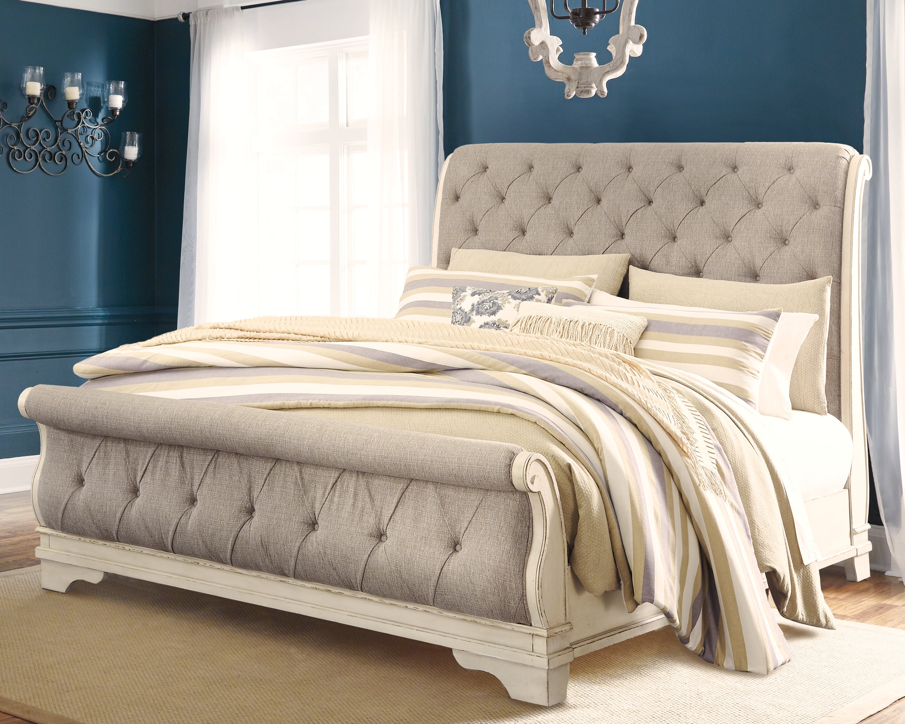 Realyn Two-tone Queen Upholstered Sleigh Bed and Chest - B743B29