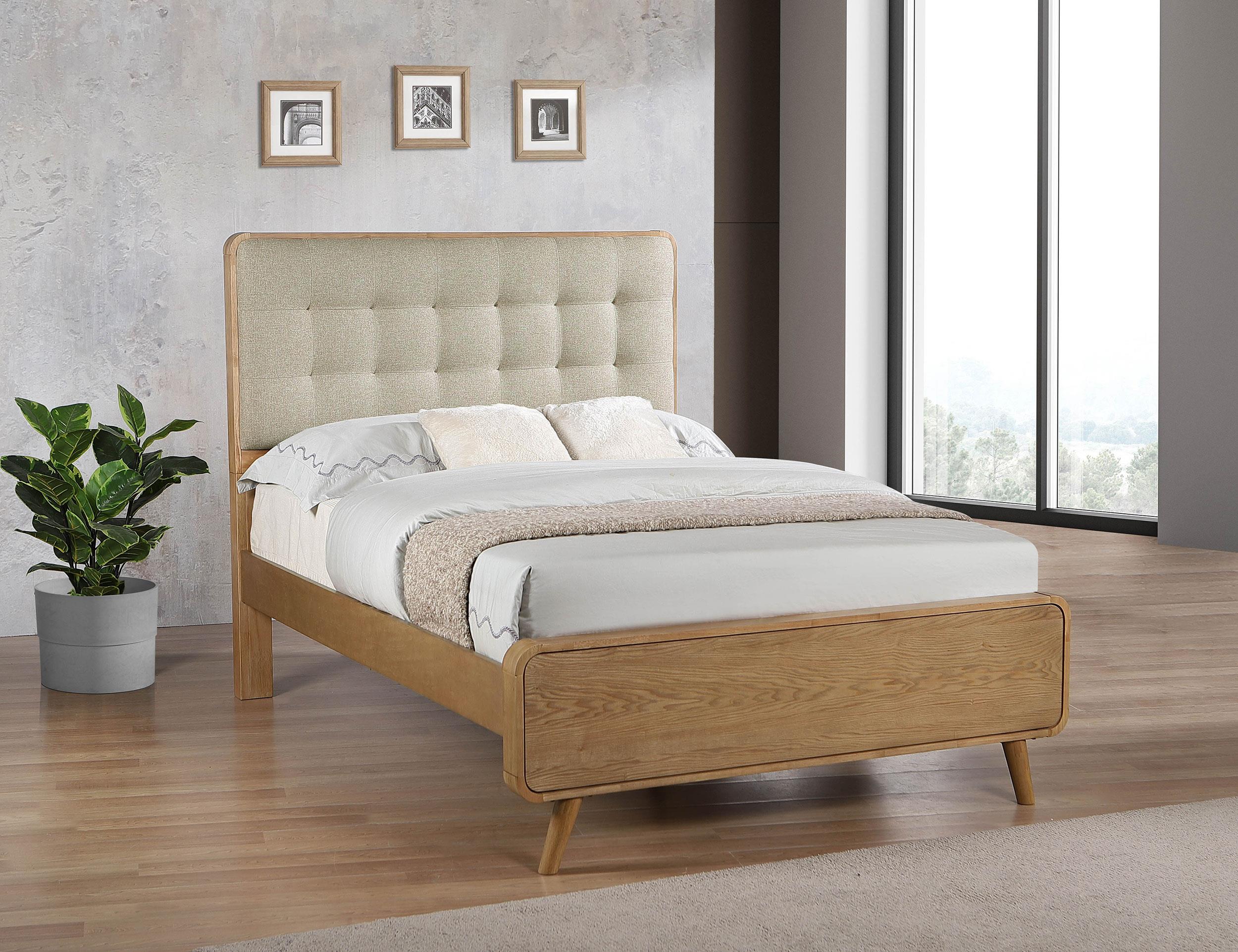 Robyn Wood Full Platform Bed Light Ash - 225091F
