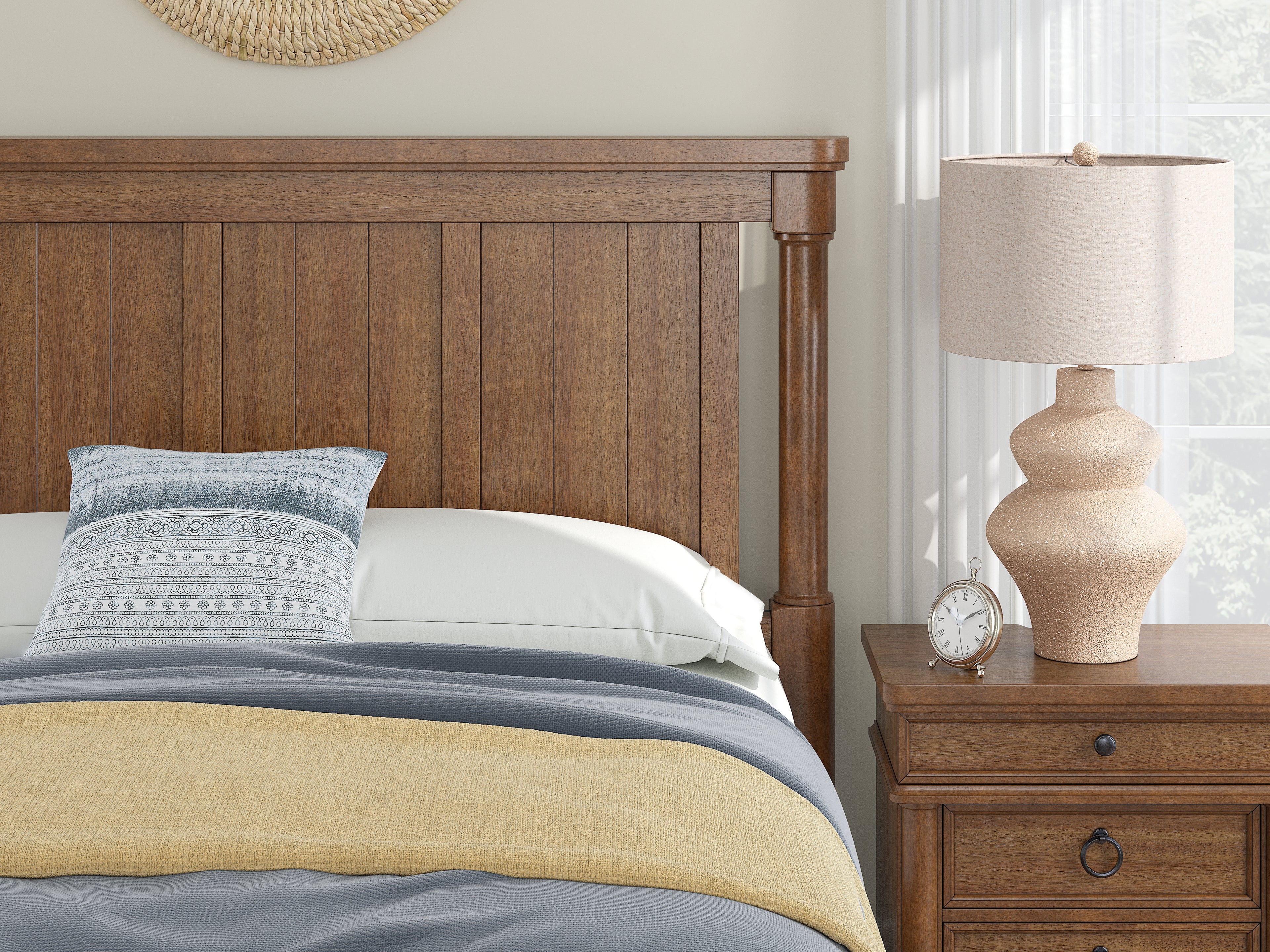 Rowlenstown Brown Queen Poster Bed - PCB824B2