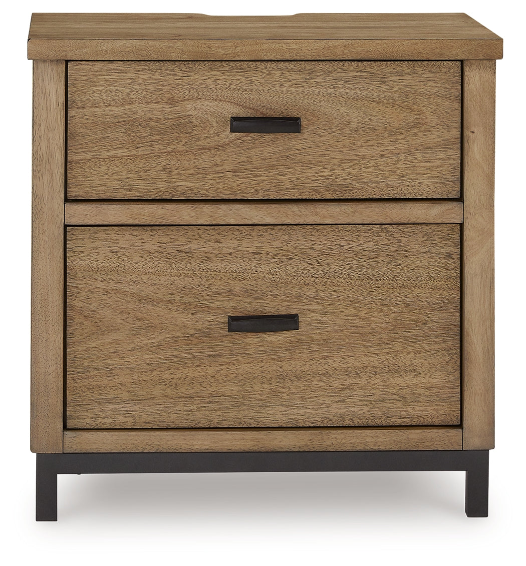 Tomtyn Light Brown Nightstand - B622-92