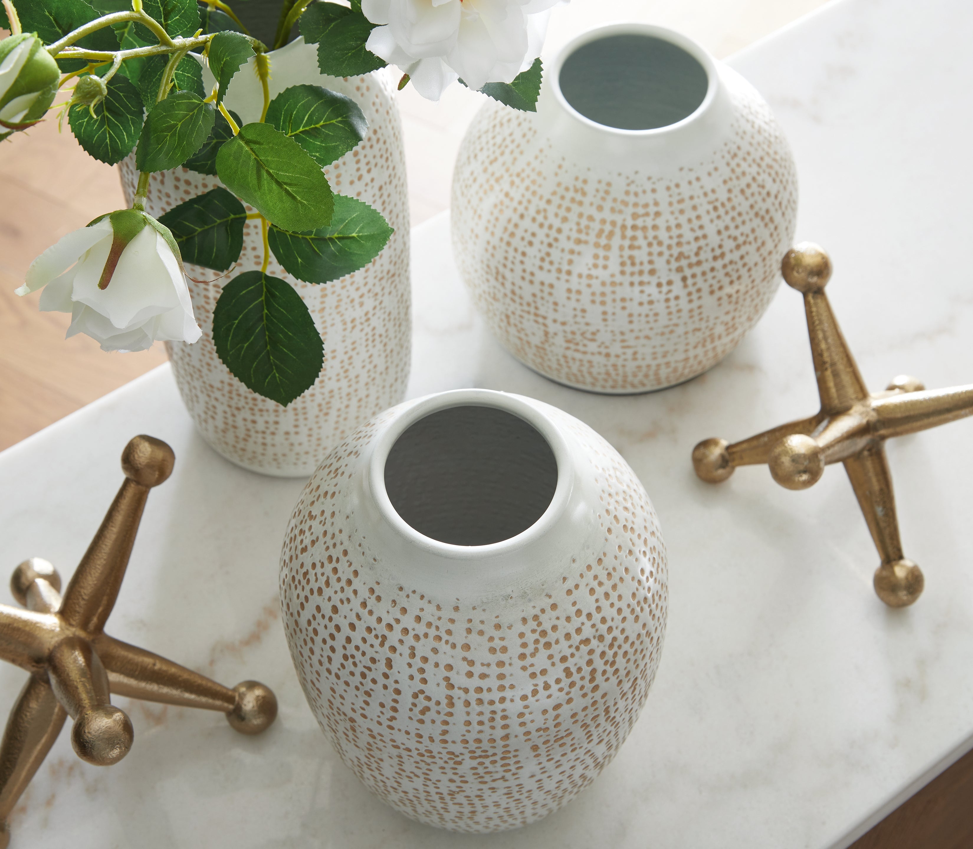 Vinburn White/Gold Finish Accessory Set (Set of 5) - A2C00213