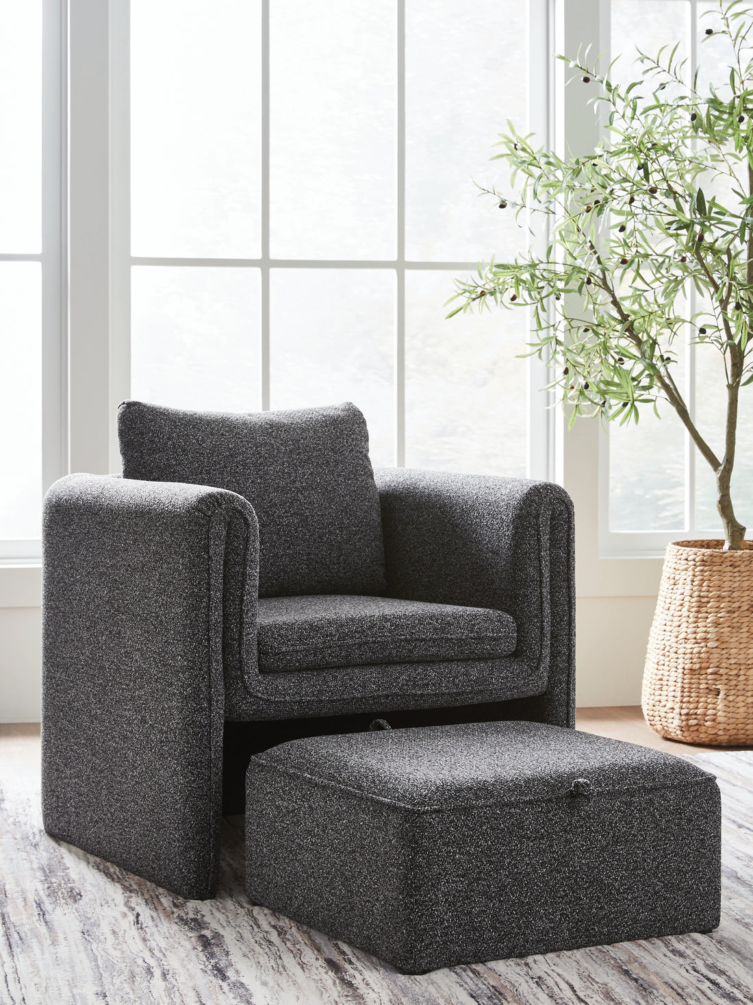 Vreni Charcoal/Black Accent Chair - A3000754