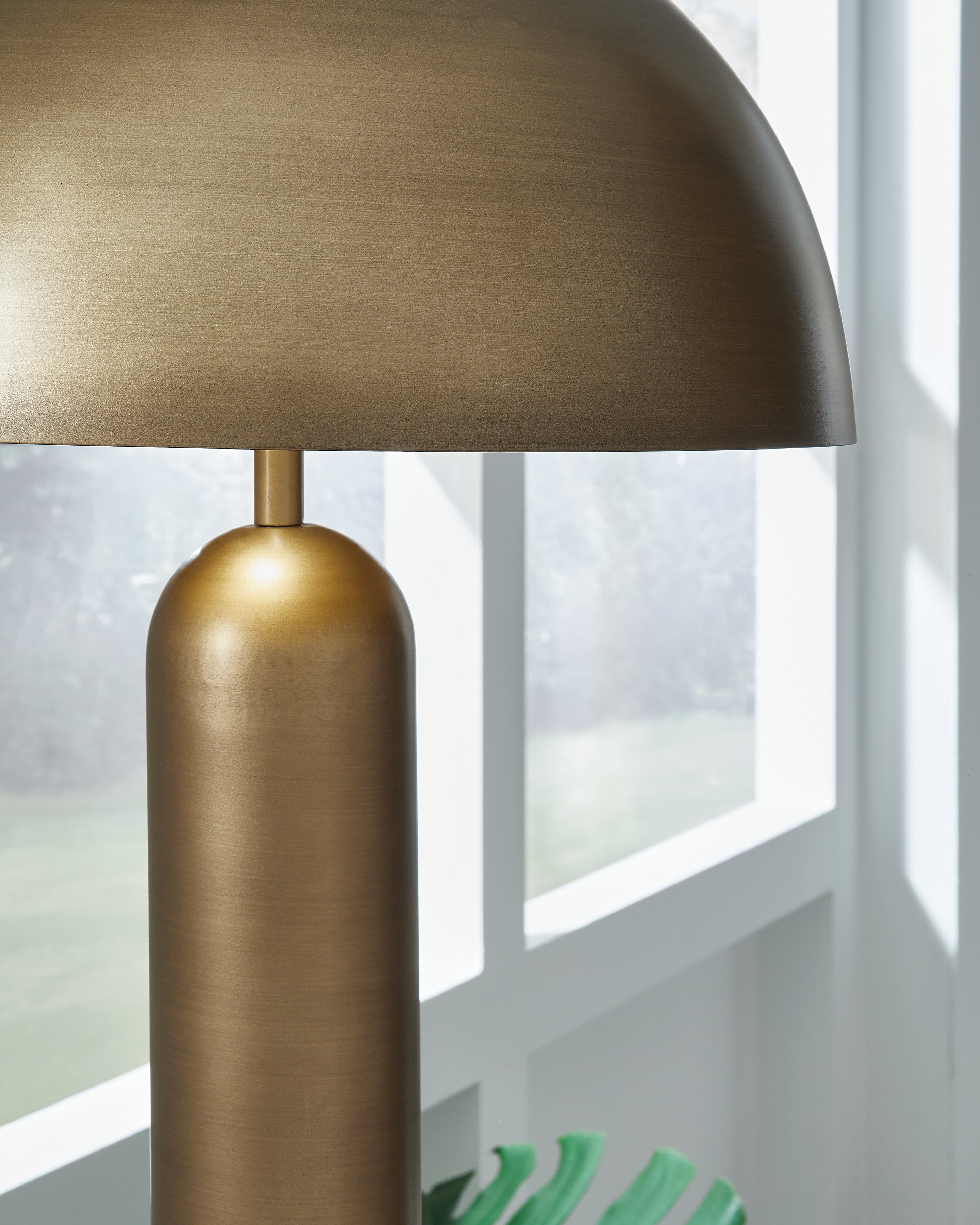 Wendfield Antique Gold Finish Floor Lamp - L208511
