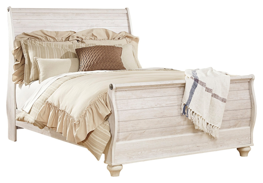 Willowton Queen Sleigh Bed with Mirrored Dresser and Chest in Whitewash - PKG004386