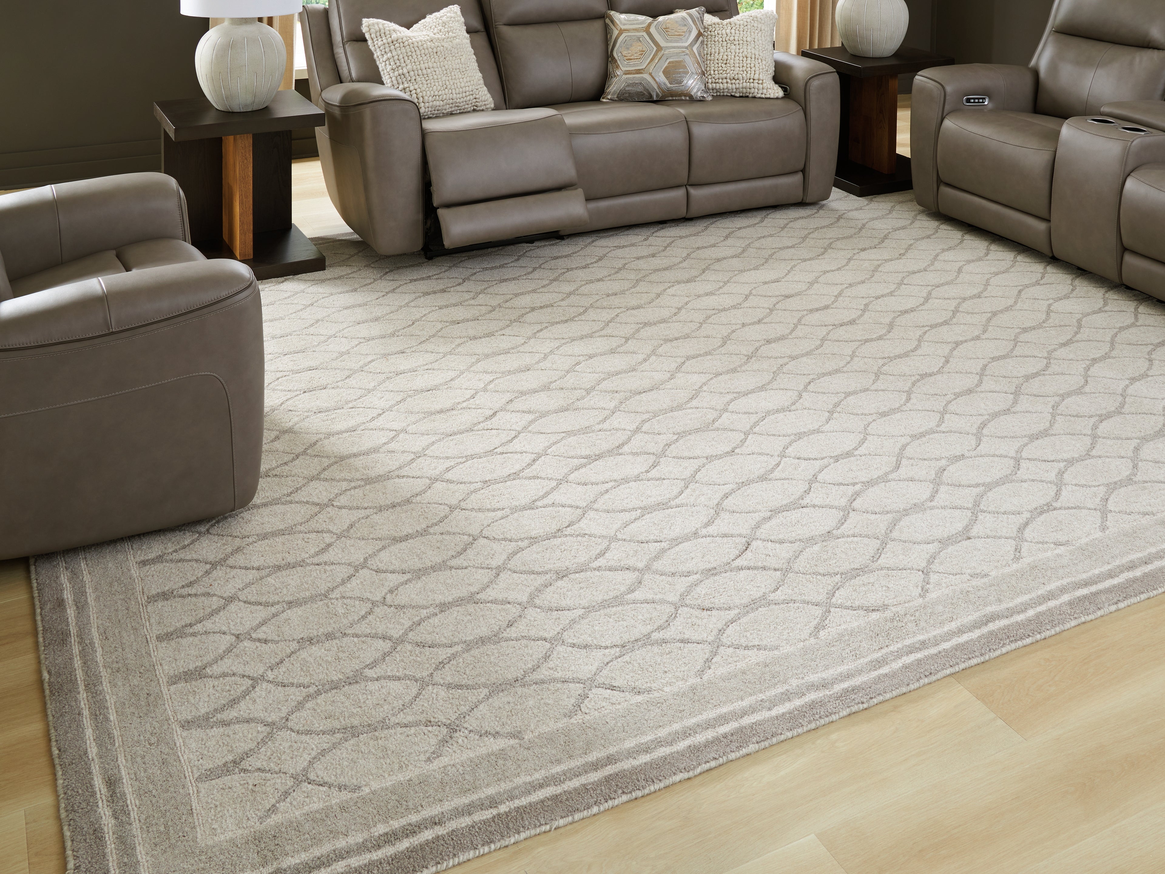 Wimney Gray Extra Large Rug - R407280
