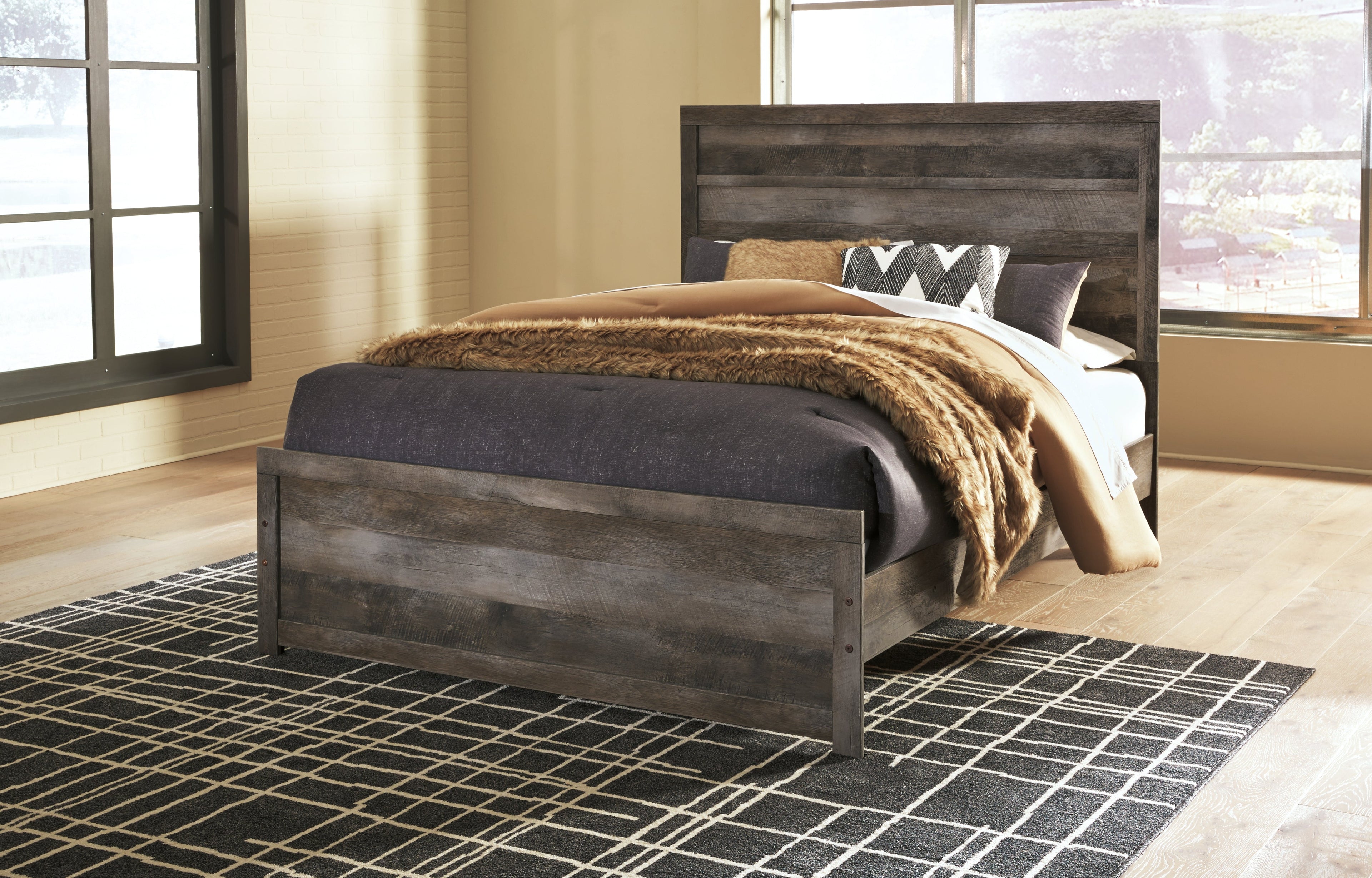 Wynnlow Queen Panel Bed with Mattress in Gray - PKG008841