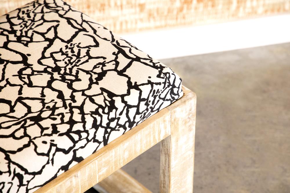 Aiden Black/White Sled Leg Upholstered Accent Bench - 914138 - Bien Home Furniture & Electronics