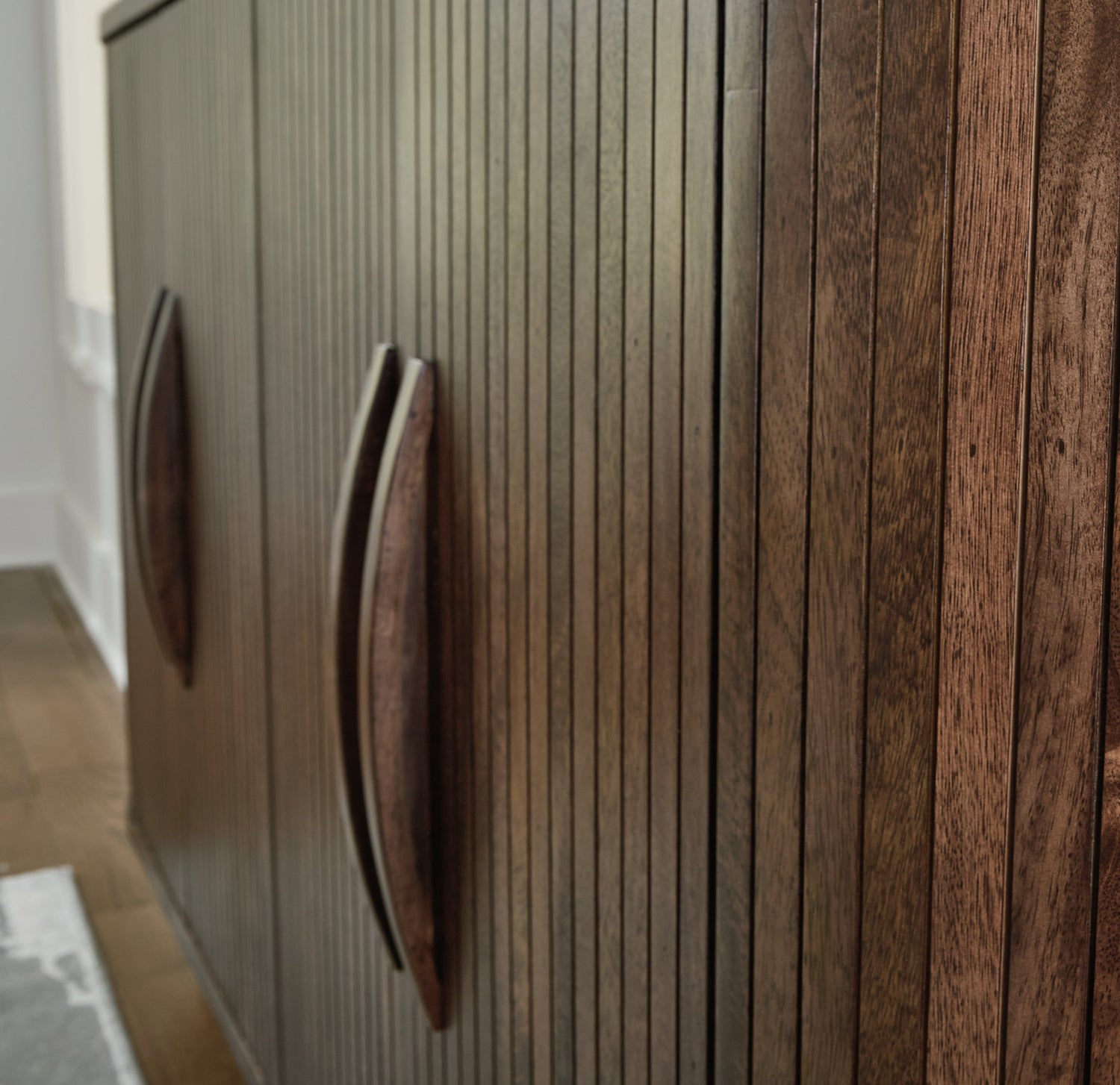 Amickly Dark Brown Accent Cabinet - A4000571 - Bien Home Furniture & Electronics