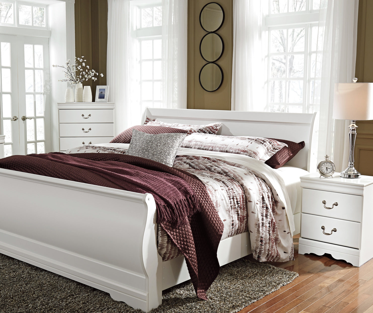 Anarasia White Sleigh Bedroom Set - SET | B129-74 | B129-77 | B129-98 | B129-31 | B129-92 - Bien Home Furniture & Electronics