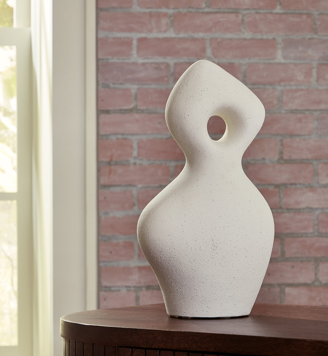 Arthrow Off White Sculpture - A2000650 - Bien Home Furniture &amp; Electronics