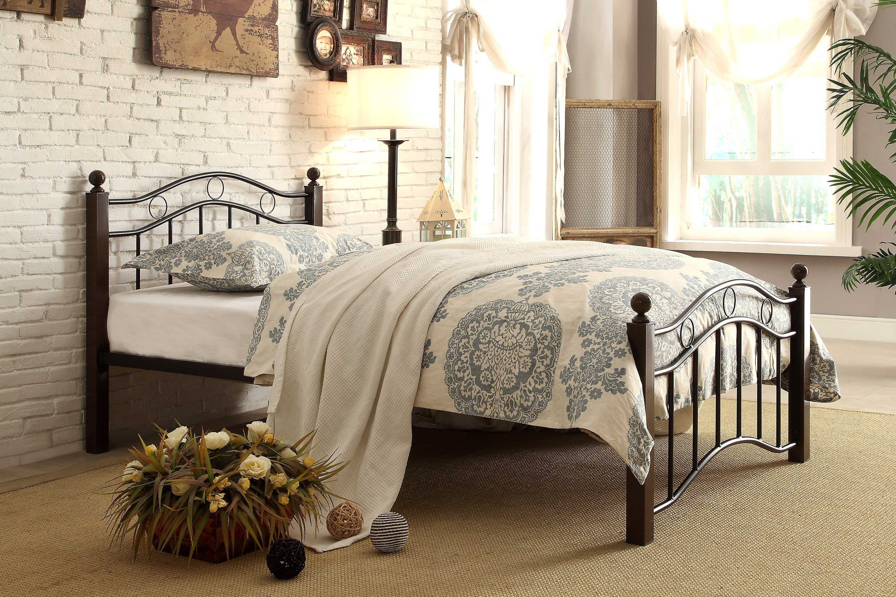 Averny Black/Brown Twin Metal Platfom Bed - 2020TBK-1 - Bien Home Furniture & Electronics