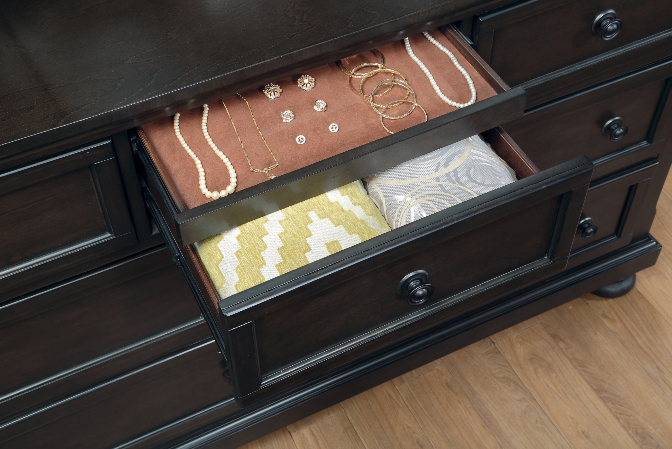 Begonia Grayish Brown Sleigh Storage Platform Bedroom Set - SET | 1718GY-1 | 1718GY-2 | 1718GY-3 | 1718GY-4 | 1718GY-9 - Bien Home Furniture & Electronics