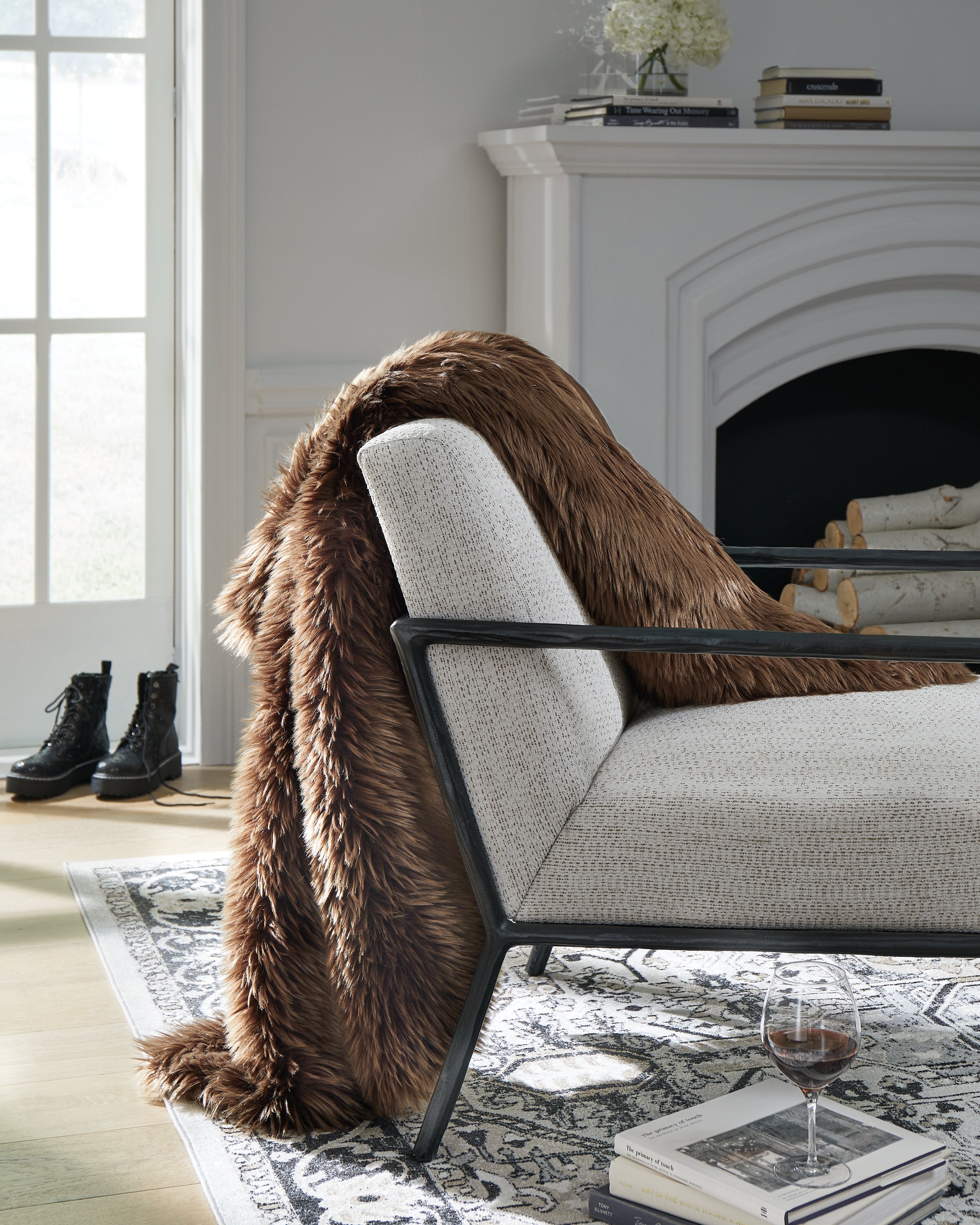 Bellethrone Brown Throw, Set of 3 - A1000987 - Bien Home Furniture & Electronics