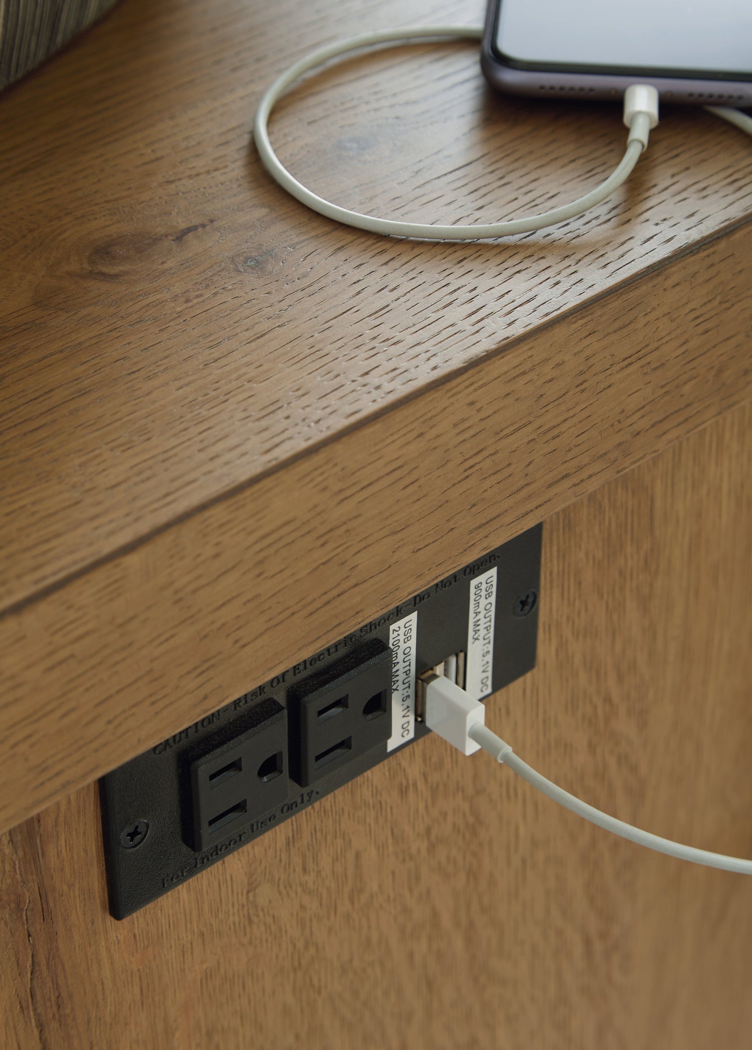 Brinstead Light Brown Chairside End Table - T839-7 - Bien Home Furniture & Electronics