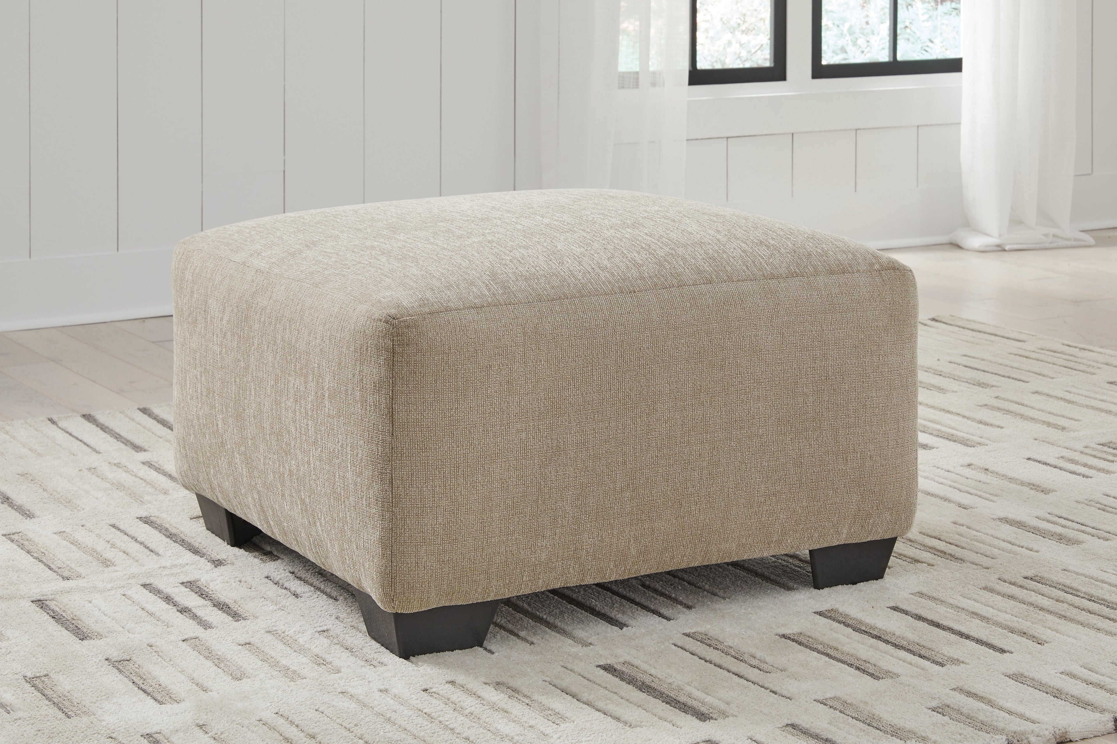 Brogan Bay Cork Oversized Accent Ottoman - 5270508 - Bien Home Furniture &amp; Electronics