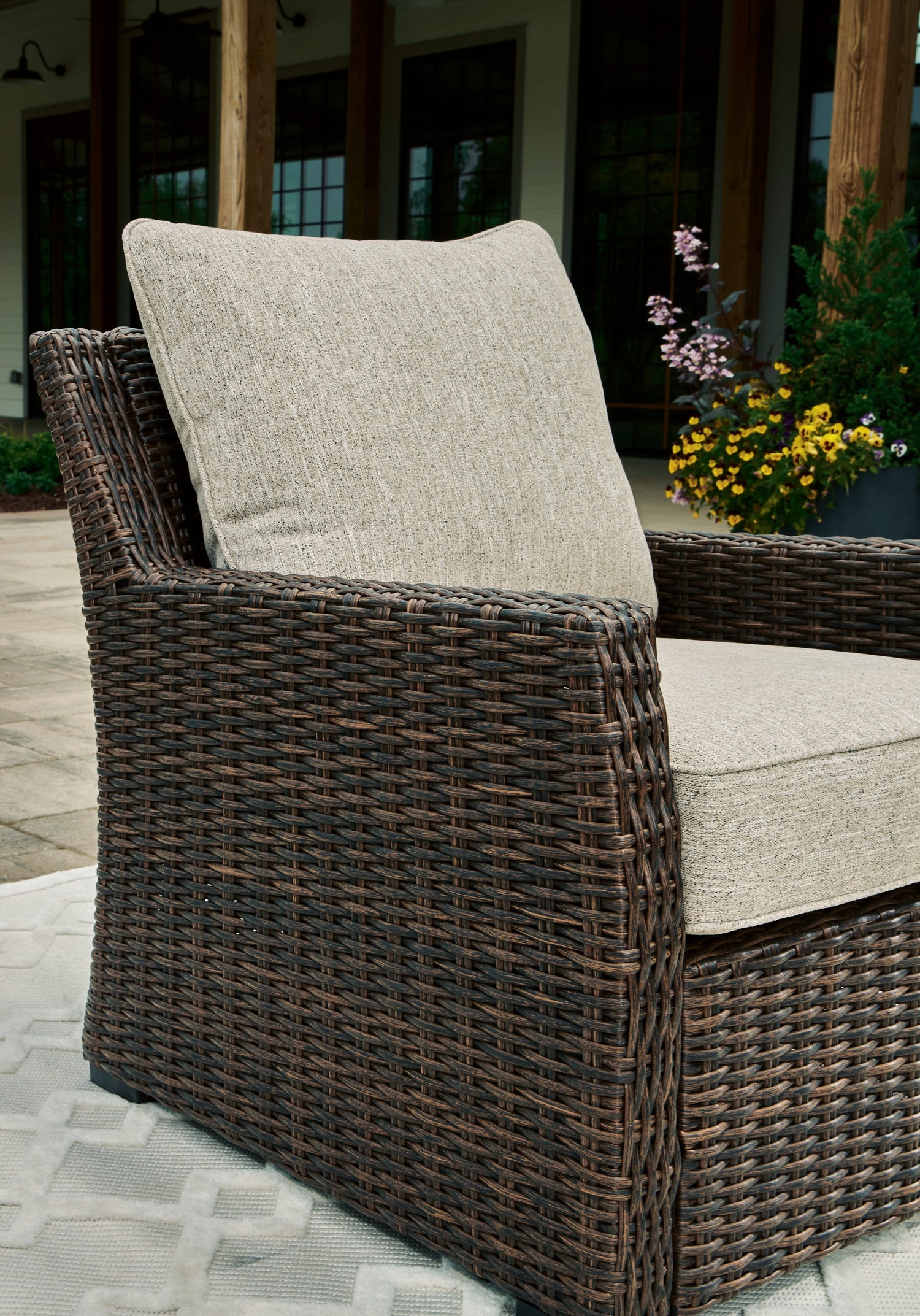 Brook Ranch Brown Outdoor Lounge Chair with Cushion - P465-820 - Bien Home Furniture & Electronics