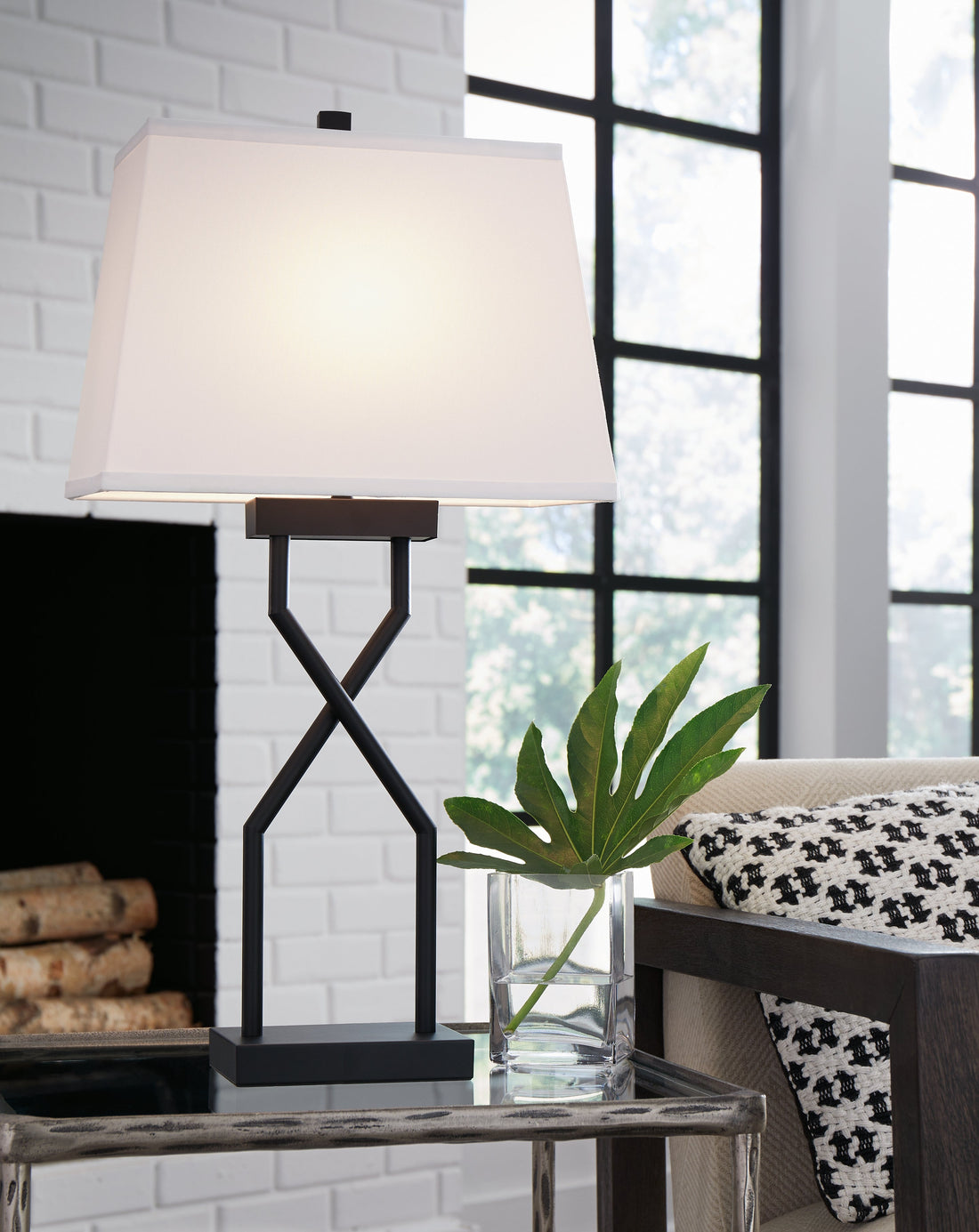 Brookthrone Black Table Lamp, Set of 2 - L204514 - Bien Home Furniture &amp; Electronics