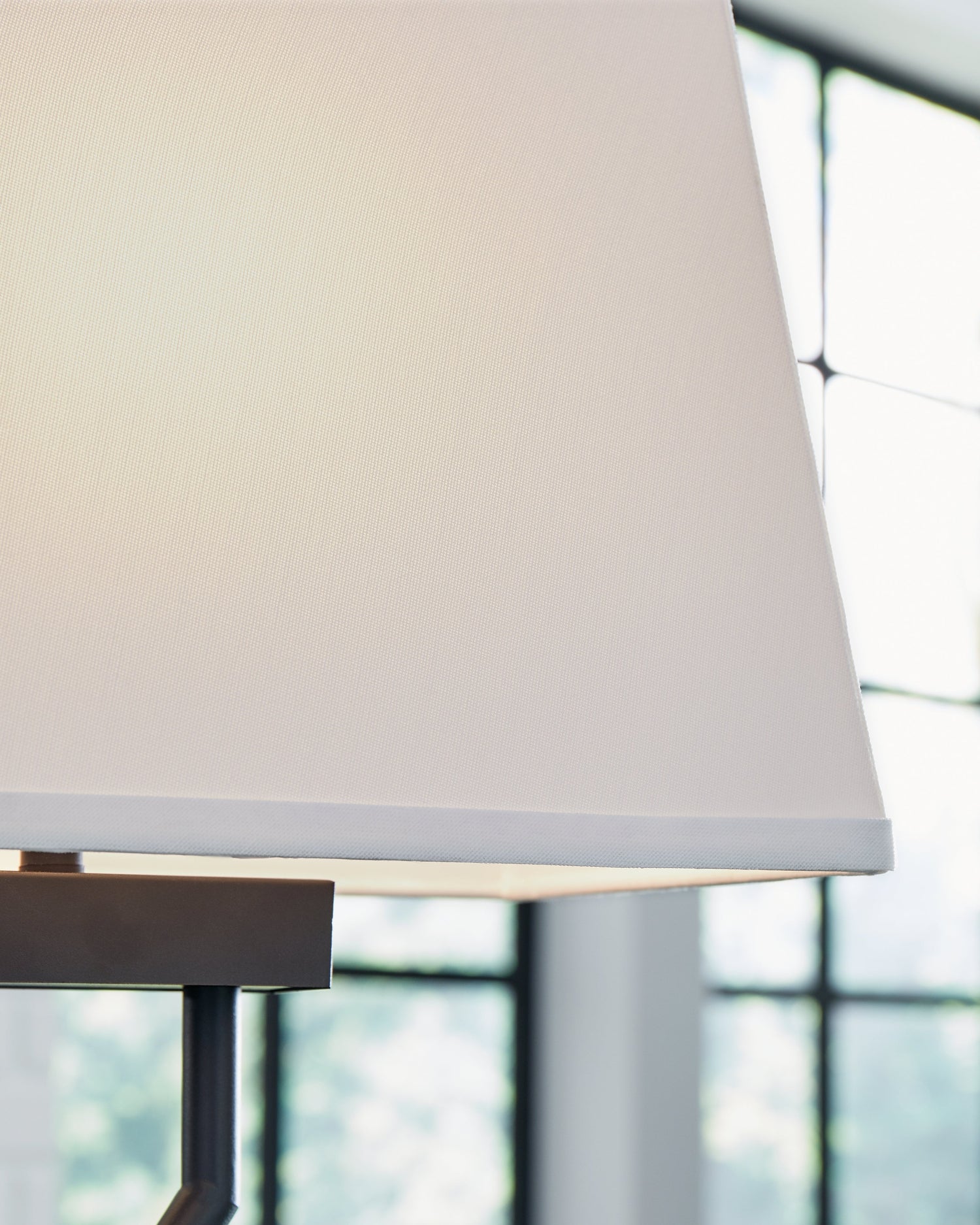 Brookthrone Black Table Lamp, Set of 2 - L204514 - Bien Home Furniture & Electronics