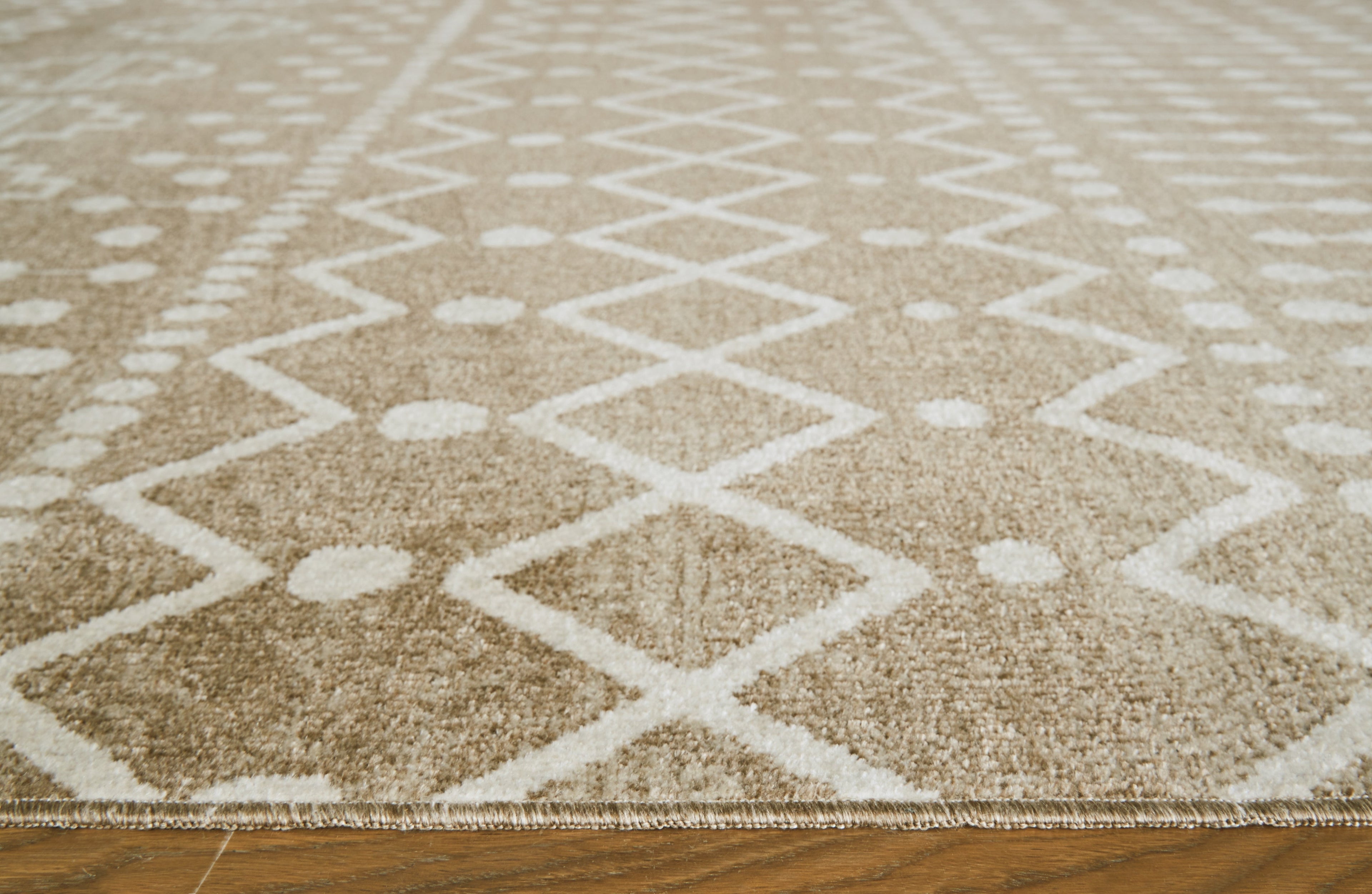Bunchly Tan/Brown/Cream Large Rug - R406221 - Bien Home Furniture & Electronics