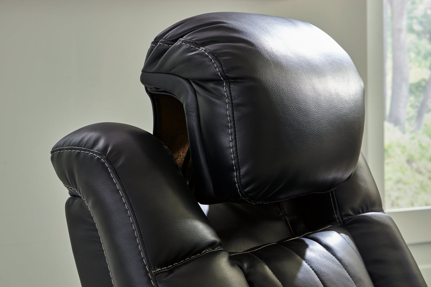 Caveman Den Midnight Power Recliner - 9070313 - Bien Home Furniture & Electronics