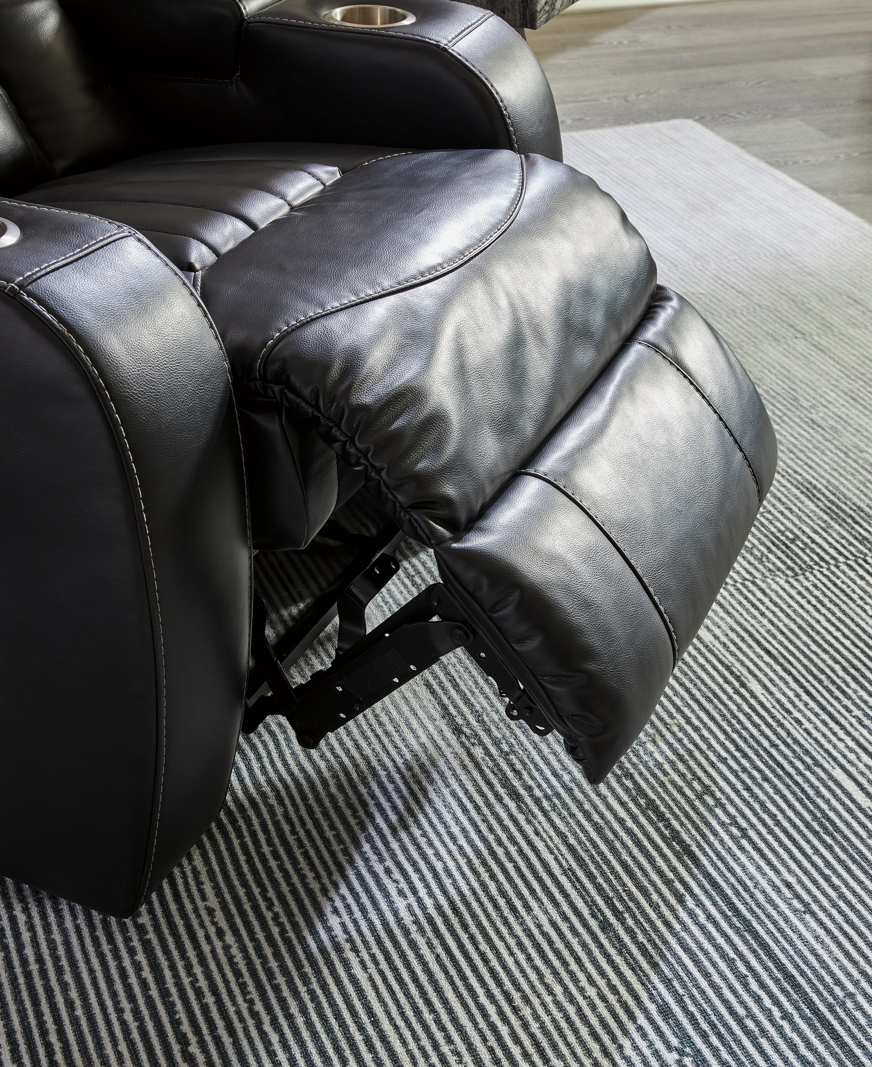 Caveman Den Midnight Power Reclining Loveseat with Console - 9070318 - Bien Home Furniture & Electronics