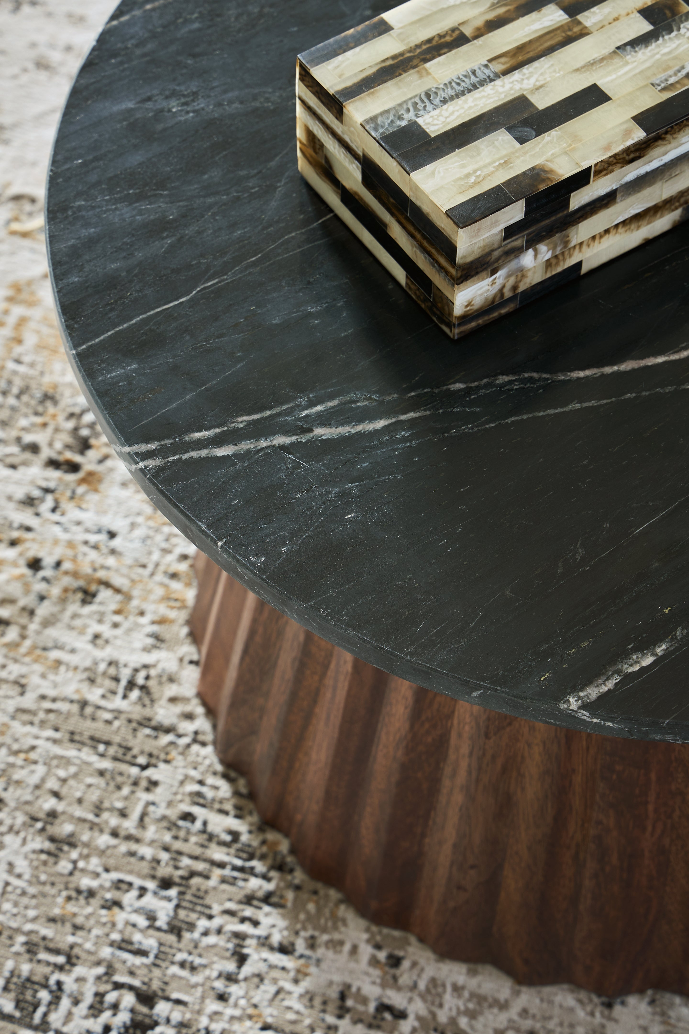 Ceilby Black/Brown Accent Coffee Table - A4000601 - Bien Home Furniture & Electronics