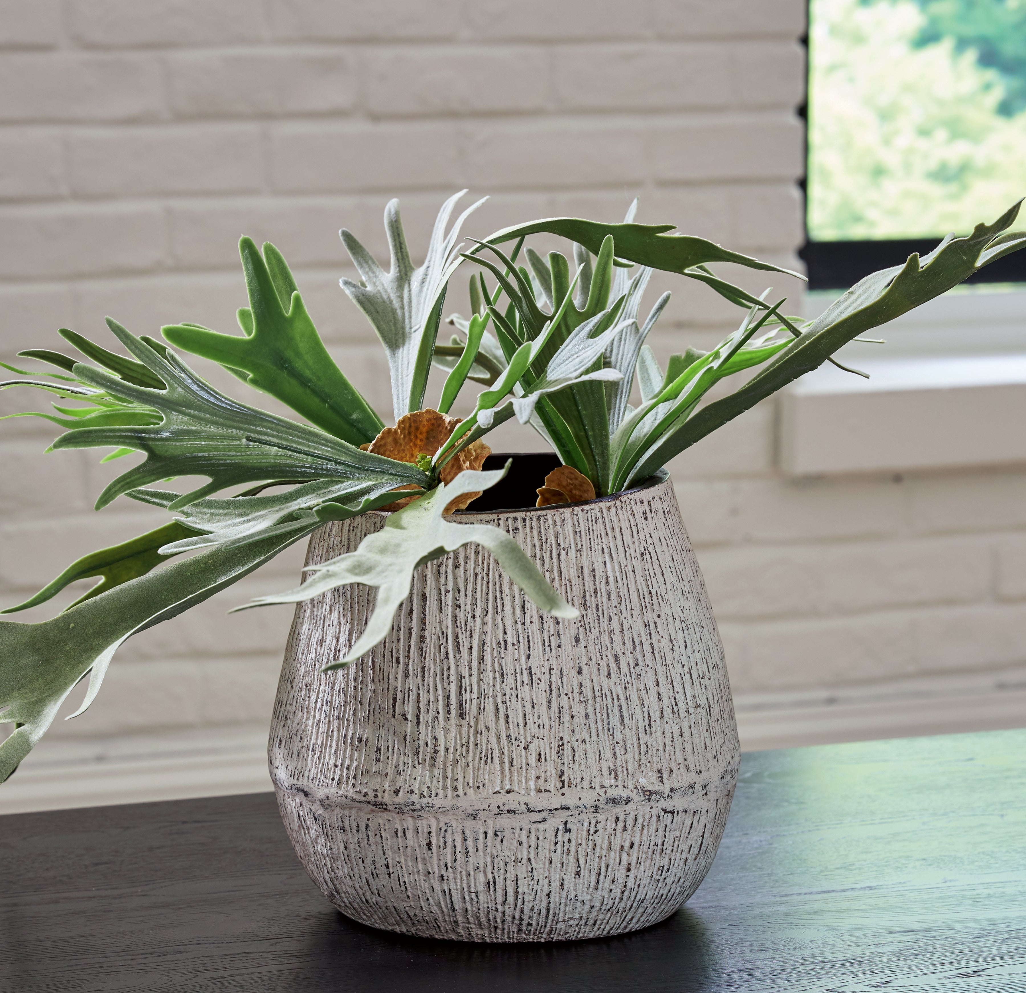 Claymount Distressed Brown Vase - A2000636 - Bien Home Furniture & Electronics