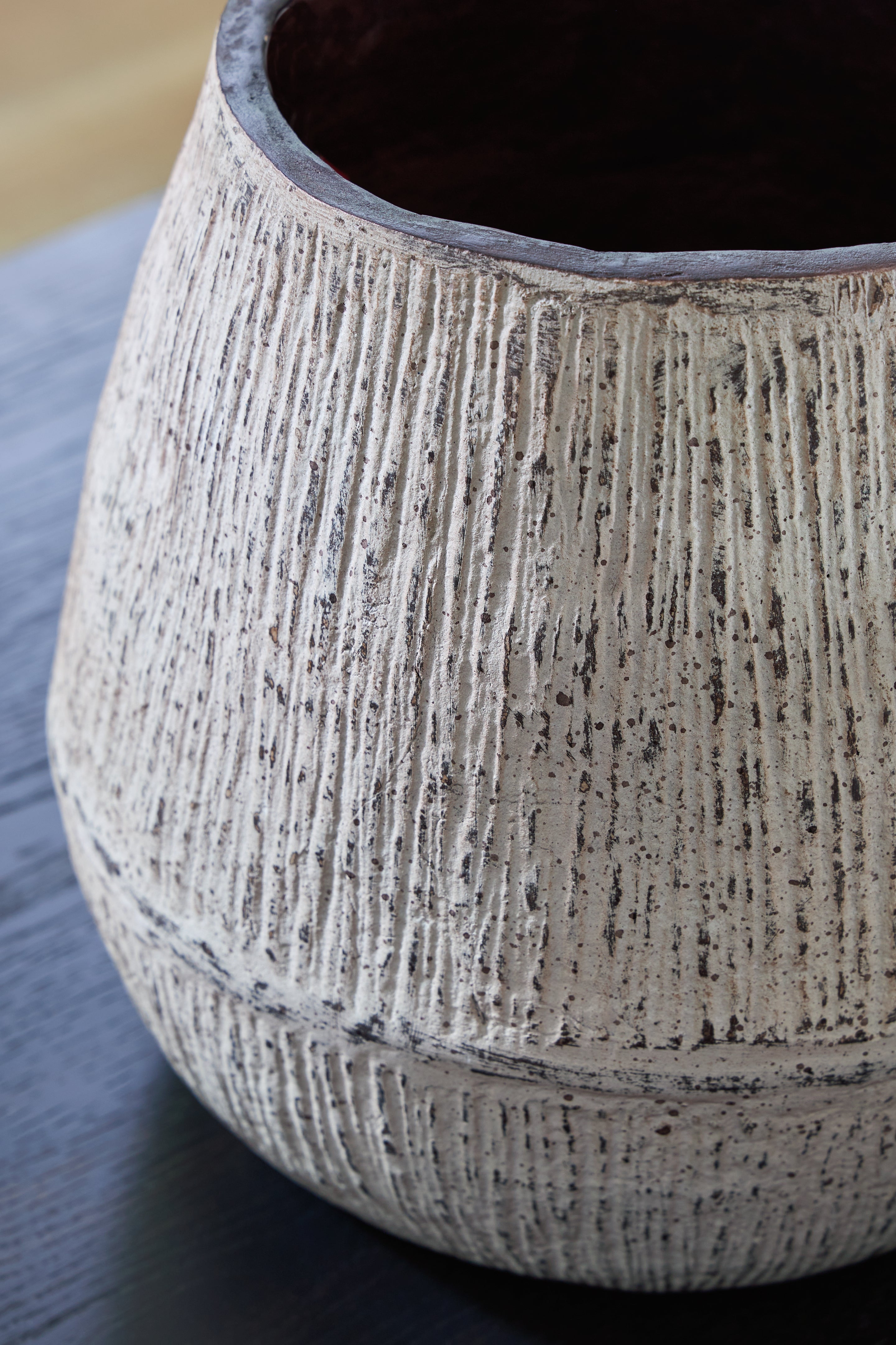 Claymount Distressed Brown Vase - A2000636 - Bien Home Furniture & Electronics