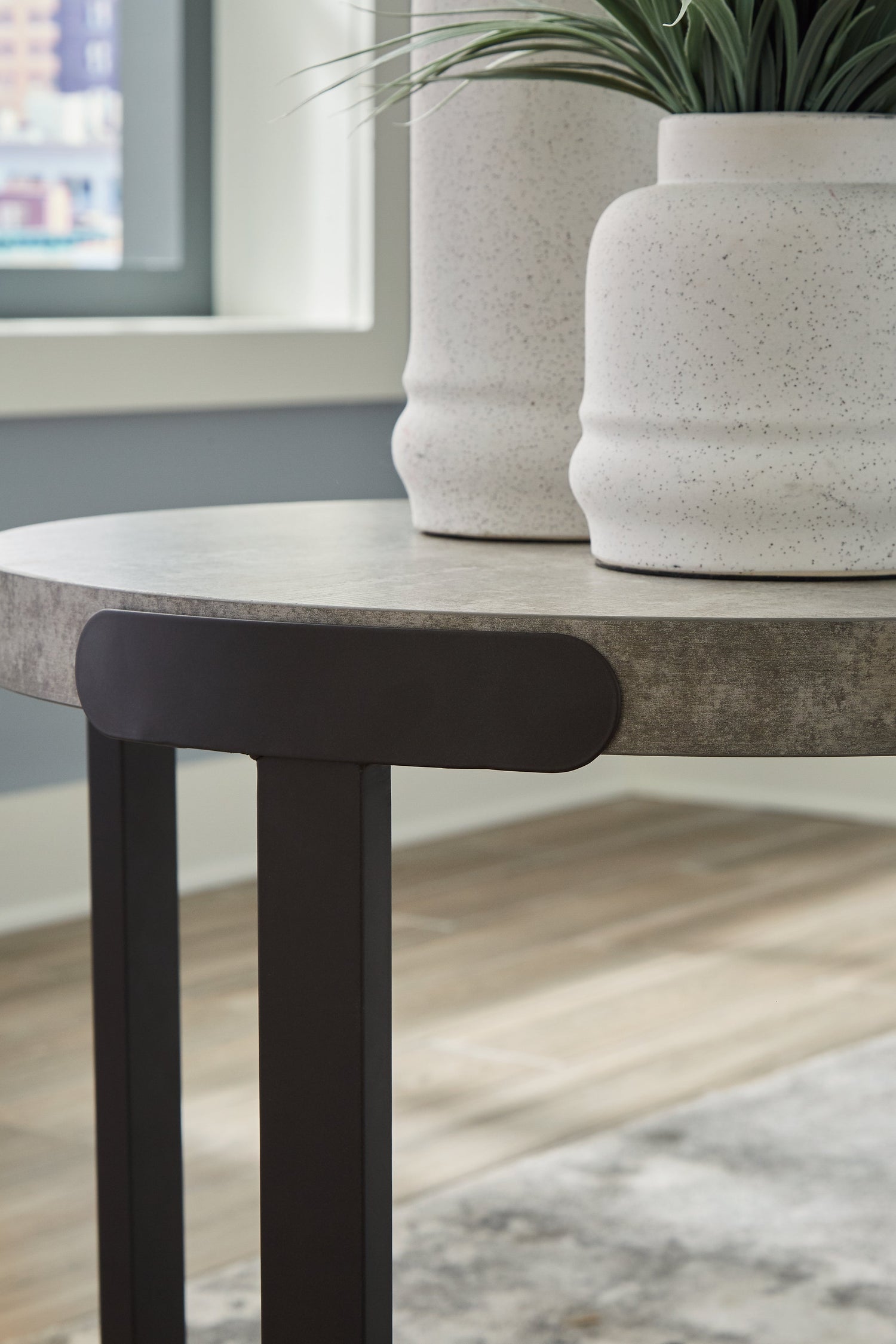 Darthurst Light Brown Table (Set of 3) - T383-13 - Bien Home Furniture & Electronics