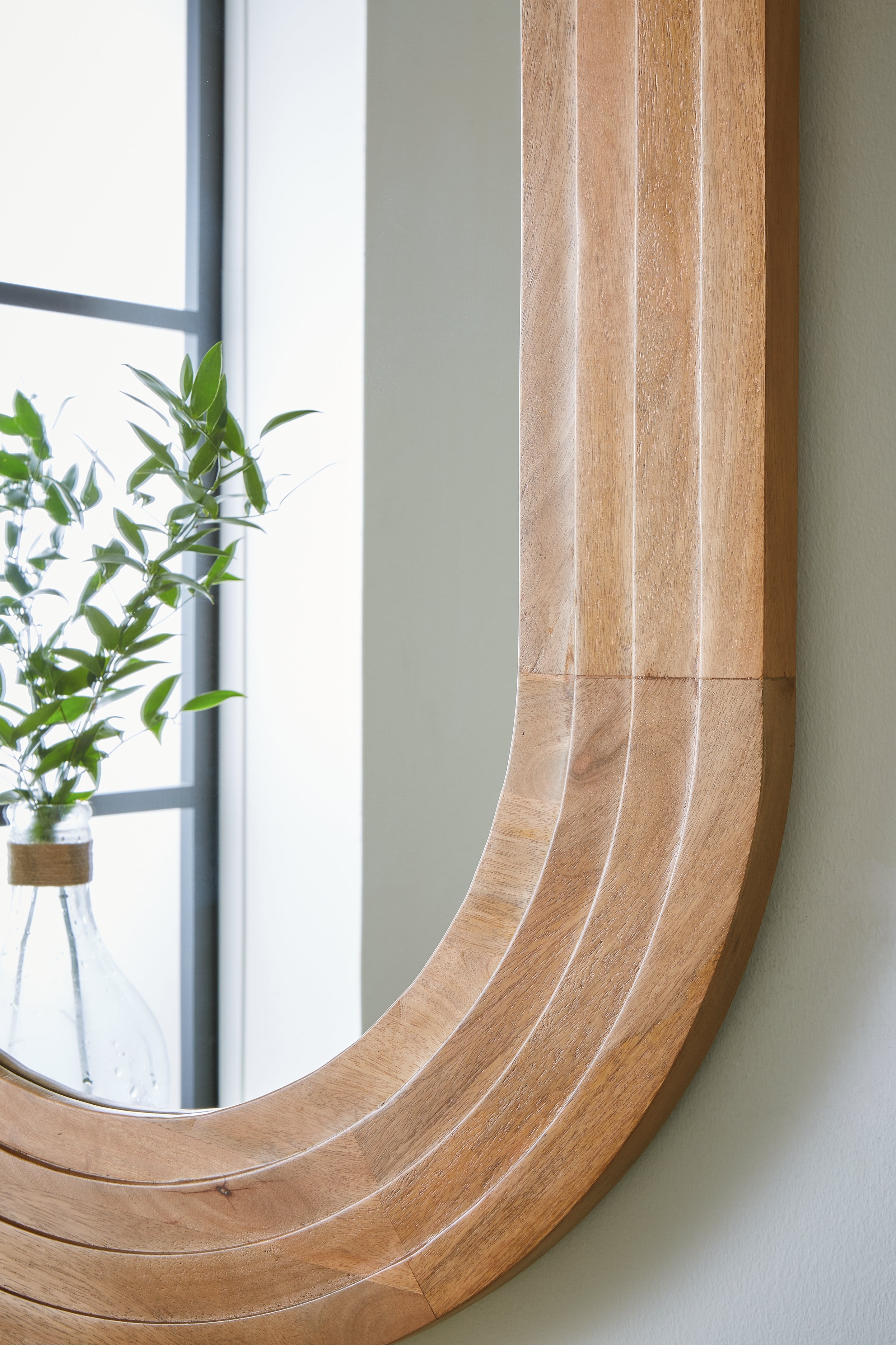 Daverly Brown Accent Mirror - A8010326 - Bien Home Furniture & Electronics
