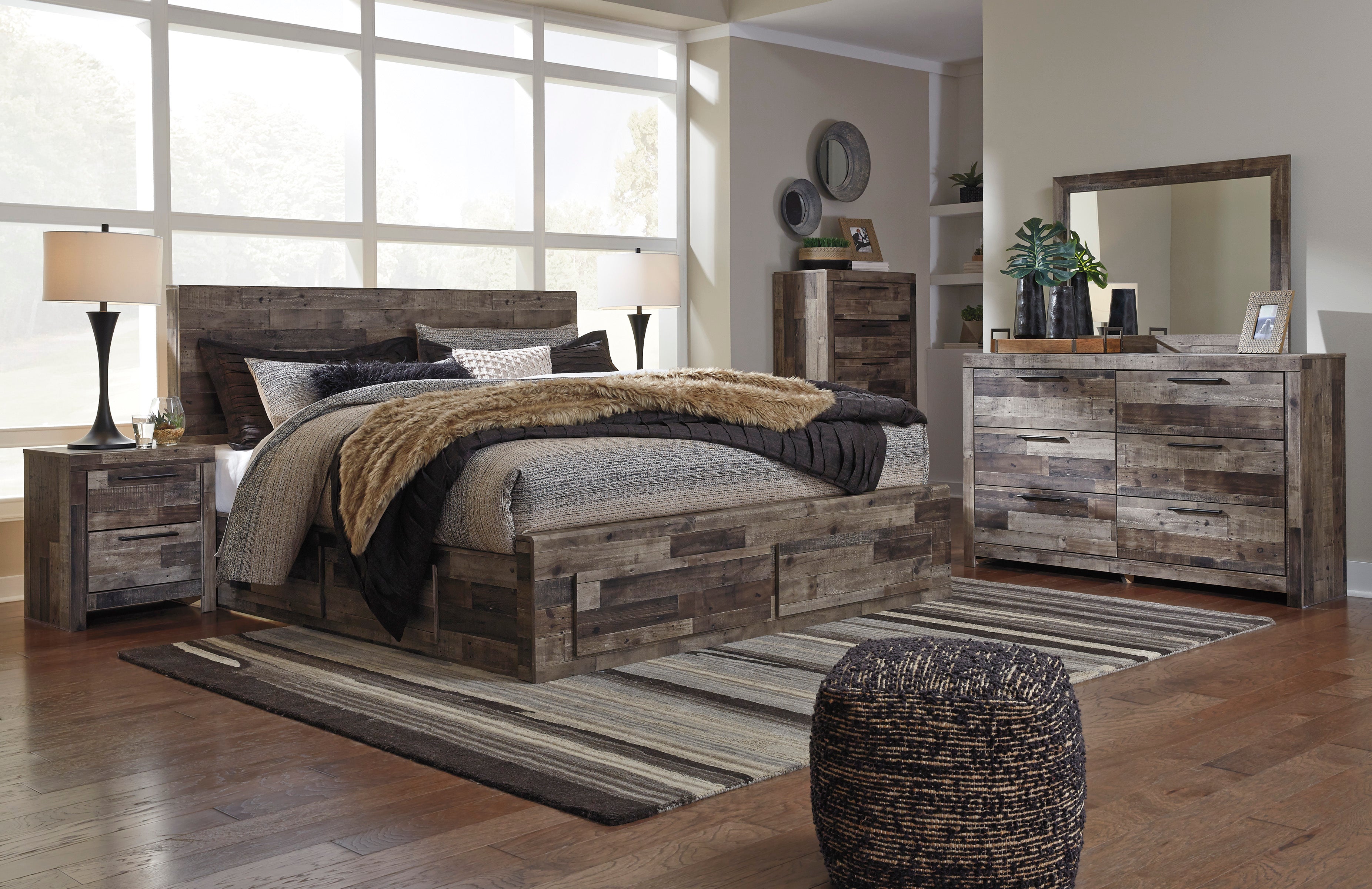Derekson Multi Gray Side/Footboard Storage Platform Bedroom Set - SET | B200-54S | B200-57 | B200-95 | B200-60 | B200-92 | B200-46 | B100-13 - Bien Home Furniture & Electronics