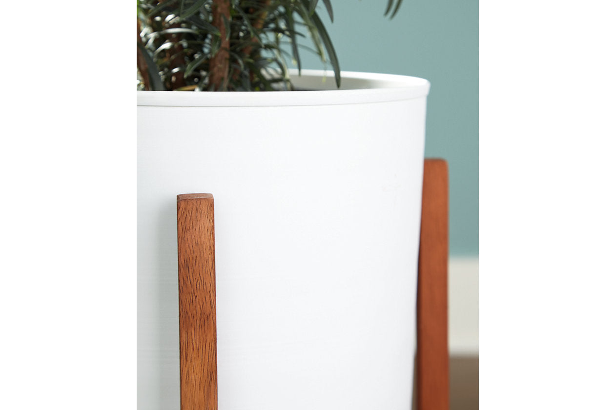 Dorcey White/Brown Planter, Set of 2 - A2000427 - Bien Home Furniture & Electronics