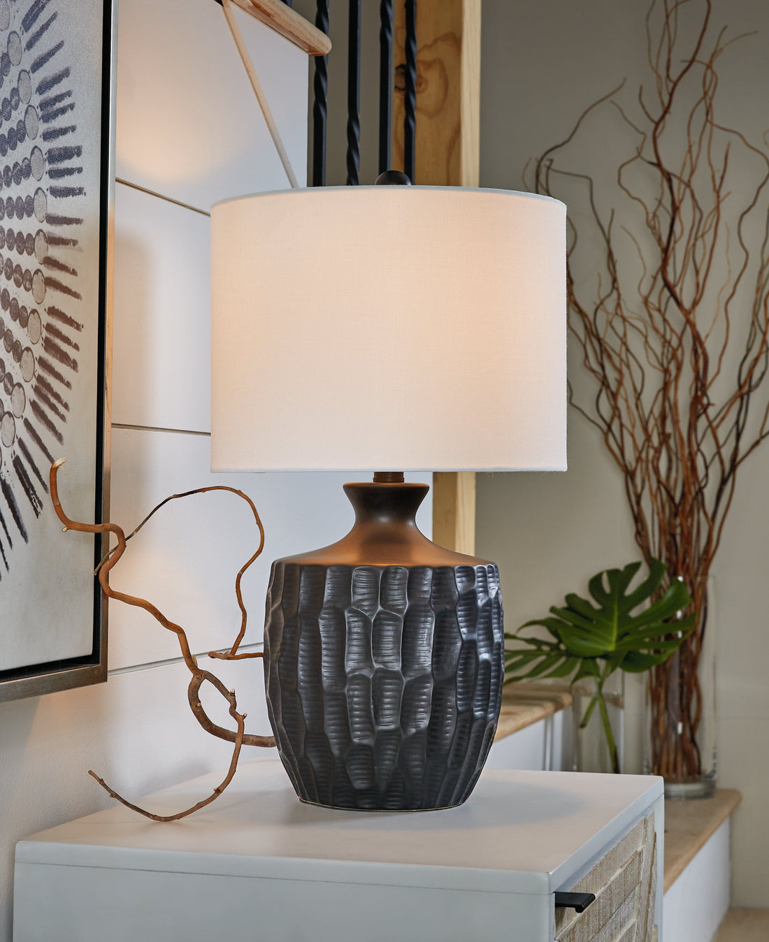 Ellisley Black Table Lamp - L180174 - Bien Home Furniture &amp; Electronics