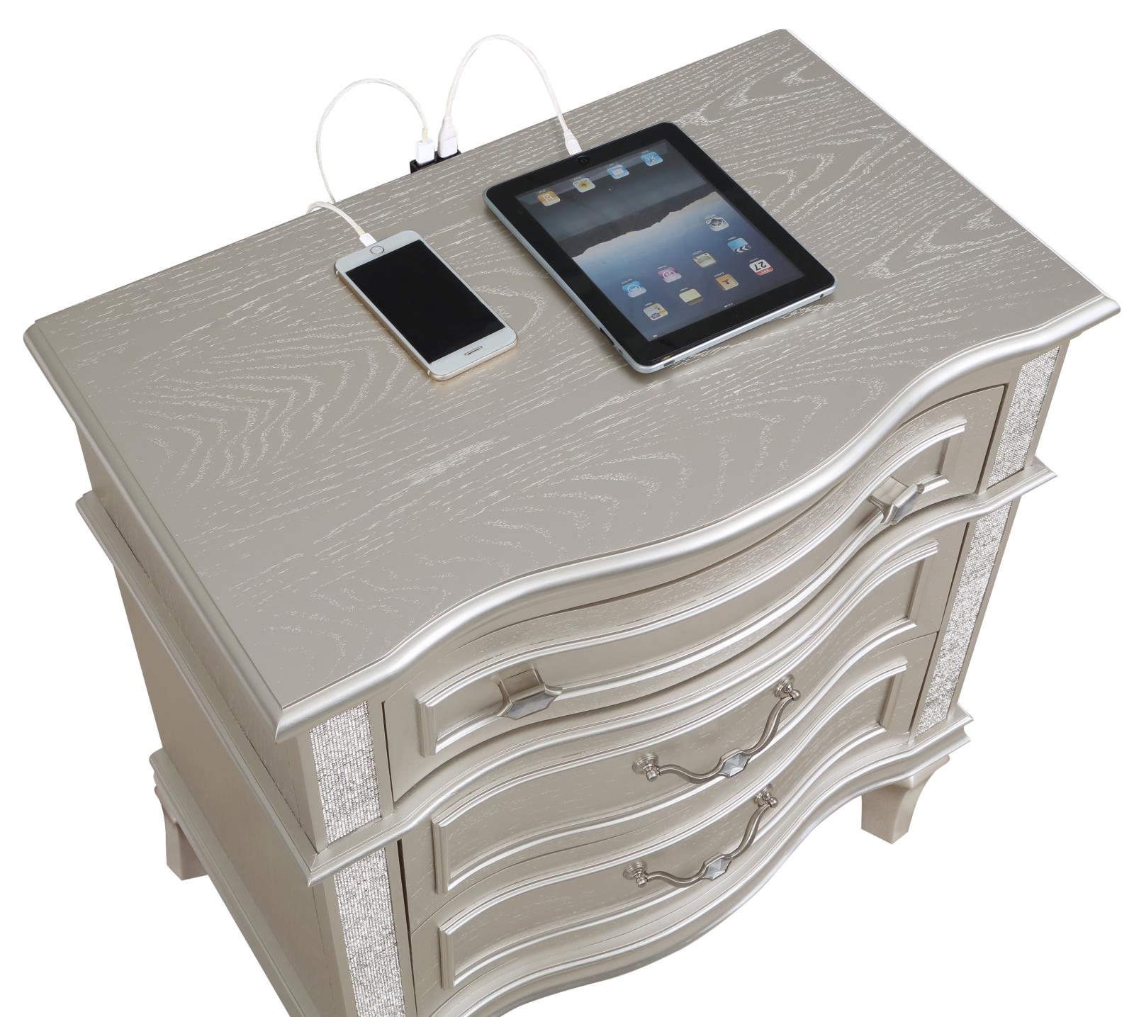 Evangeline 3-Drawer Nightstand Silver Oak - 223392 - Bien Home Furniture & Electronics