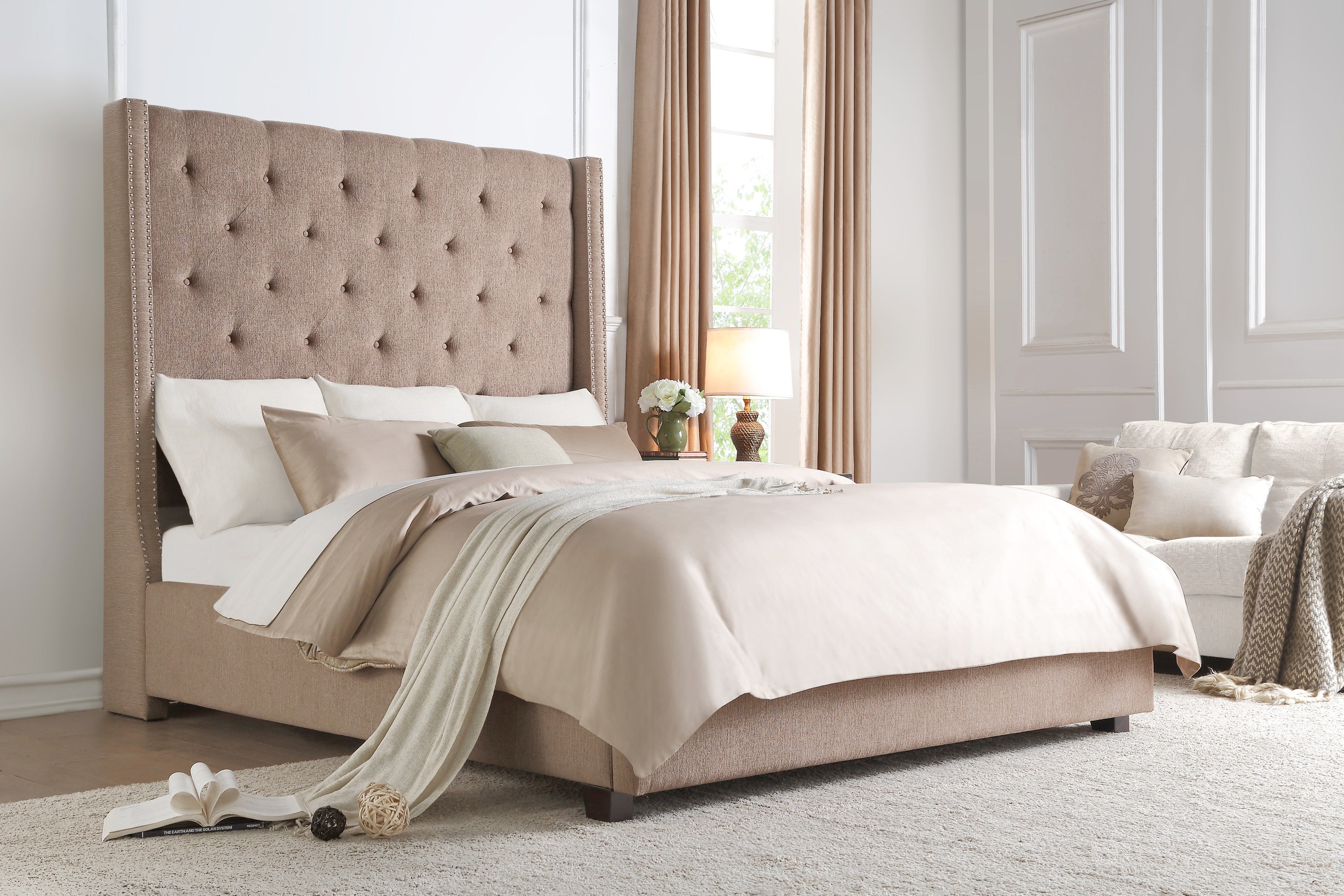 Fairborn Brown King Upholstered Storage Platform Bed - SET | 5877KBR-1 | 5877KBR-3EK | 5877K-2DW - Bien Home Furniture & Electronics