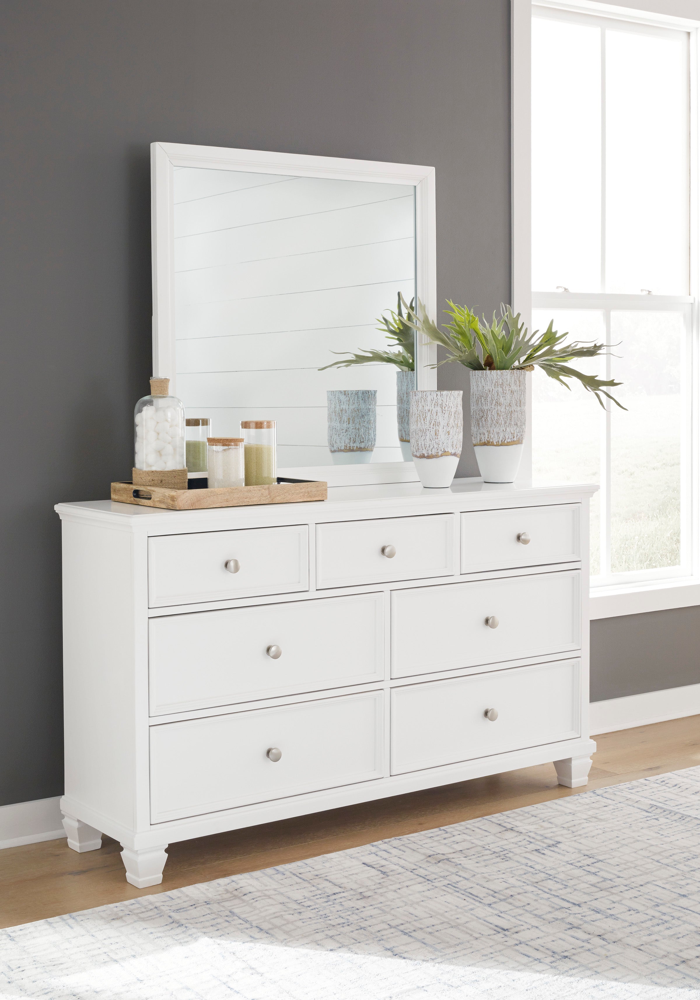 Fortman White Panel Youth Bedroom Set - SET | B680-84 | B680-86 | B680-87 | B680-31 | B680-36 - Bien Home Furniture & Electronics