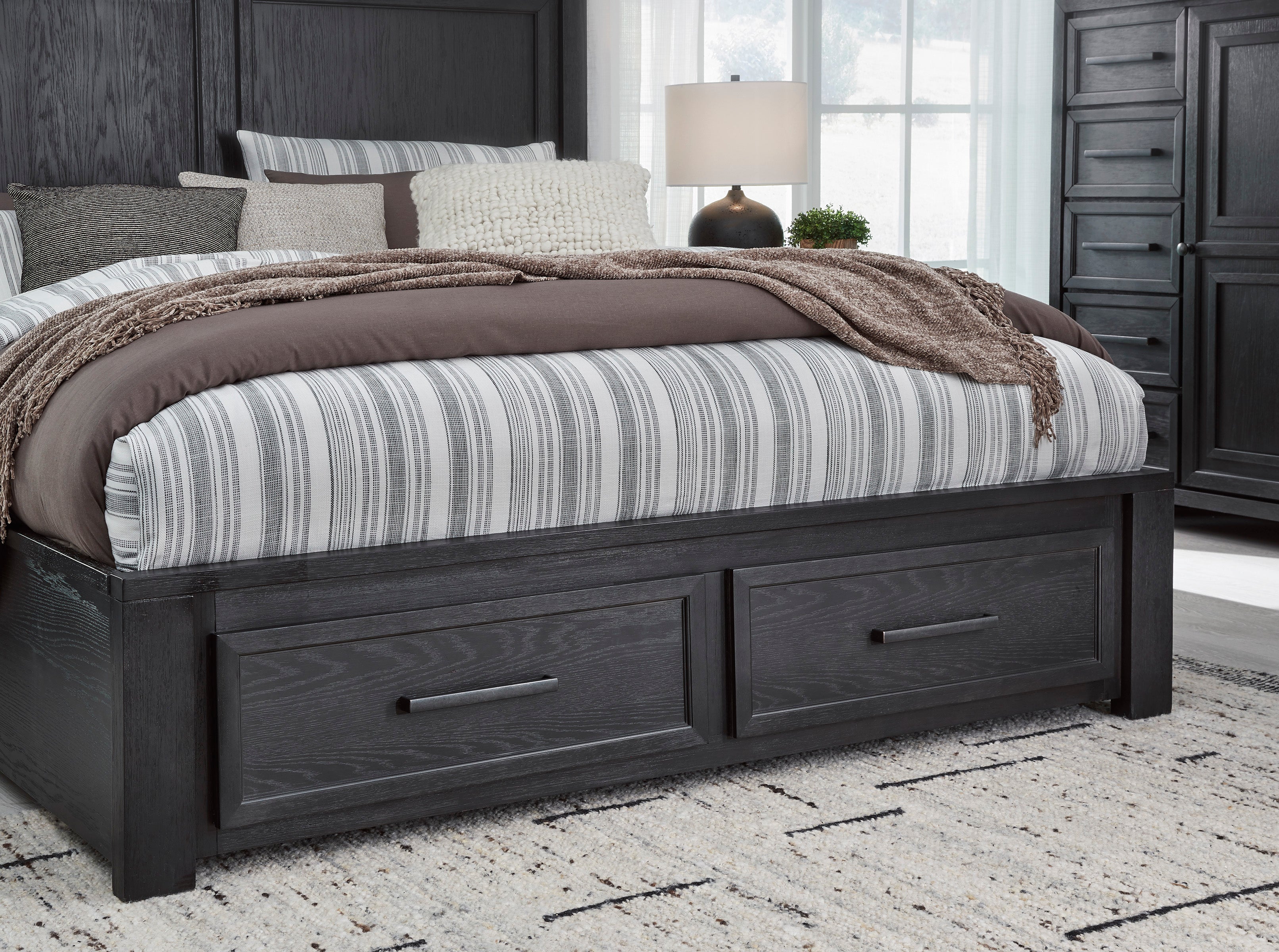 Foyland Black/Brown Footboard Storage Platform Bedroom Set - SET | B989-56S | B989-58 | B989-97 | B989-31 | B989-36 | B989-92 | B989-48 - Bien Home Furniture & Electronics