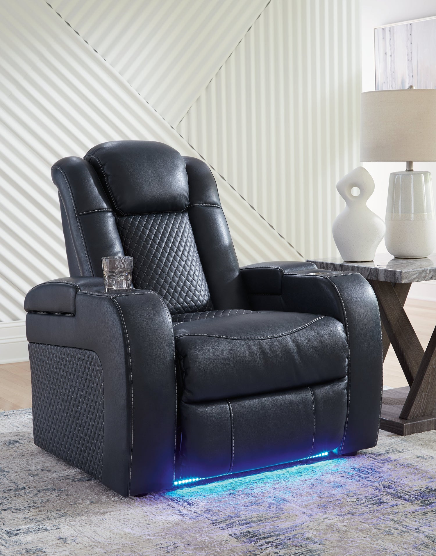 Fyne-Dyme Sapphire Power Recliner - 3660313 - Bien Home Furniture & Electronics