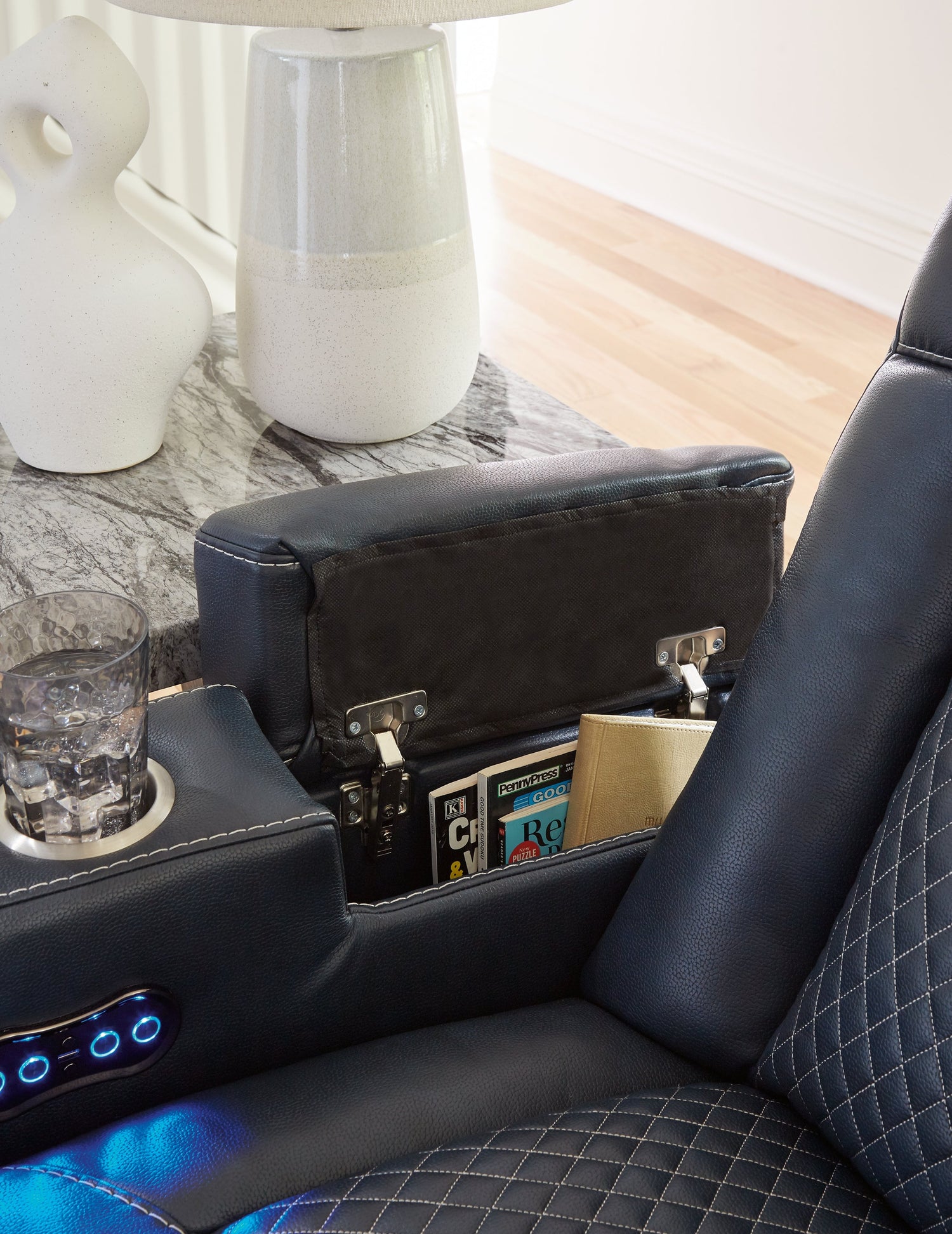 Fyne-Dyme Sapphire Power Recliner - 3660313 - Bien Home Furniture & Electronics