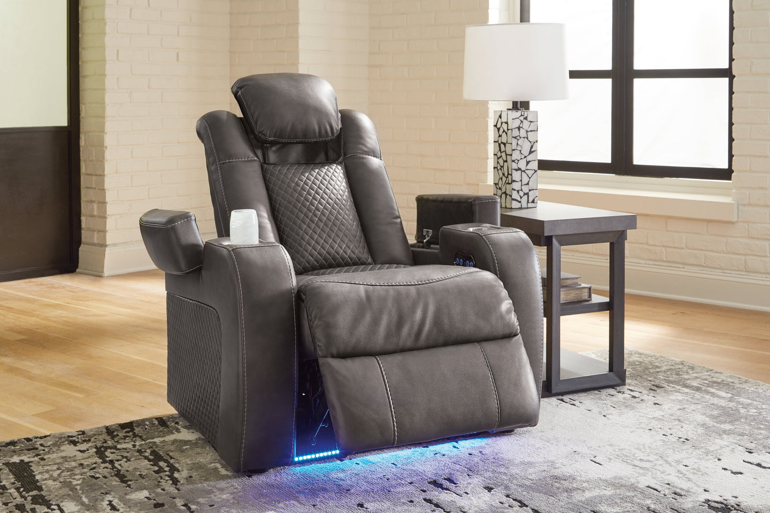 Fyne-Dyme Shadow Power Recliner - 3660213 - Bien Home Furniture & Electronics