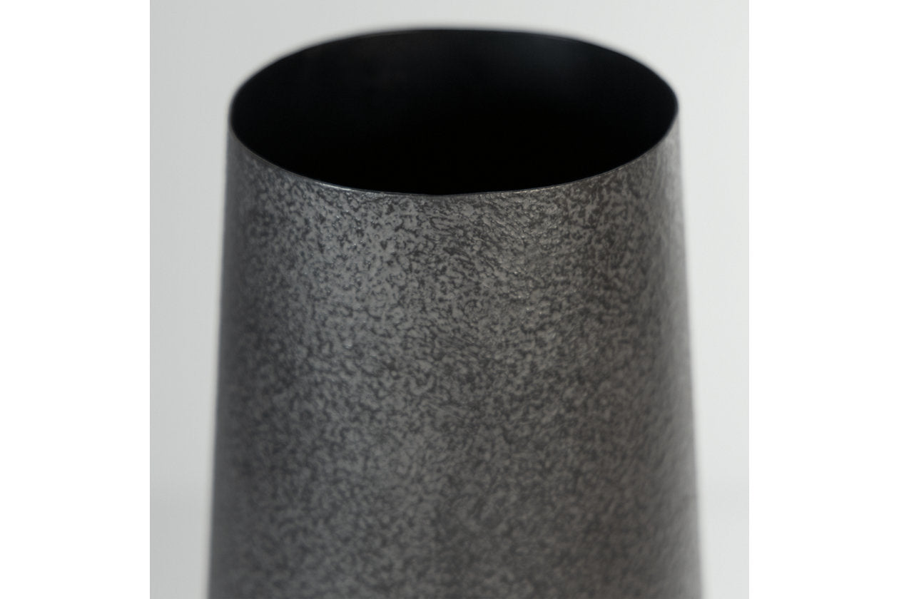 Fynn Antique Brown Vase - A2000516 - Bien Home Furniture & Electronics