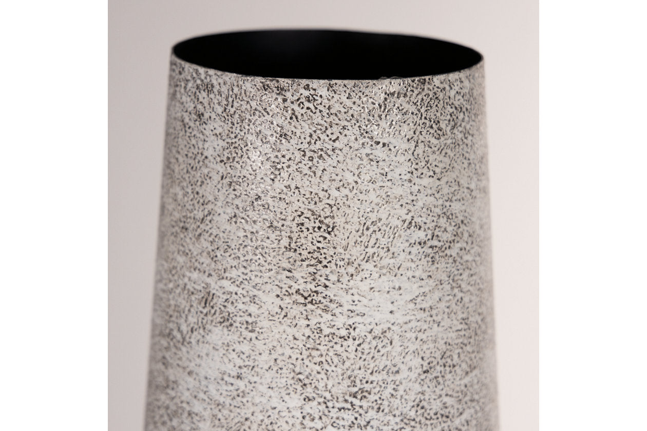 Fynn Antique White Vase - A2000517 - Bien Home Furniture & Electronics