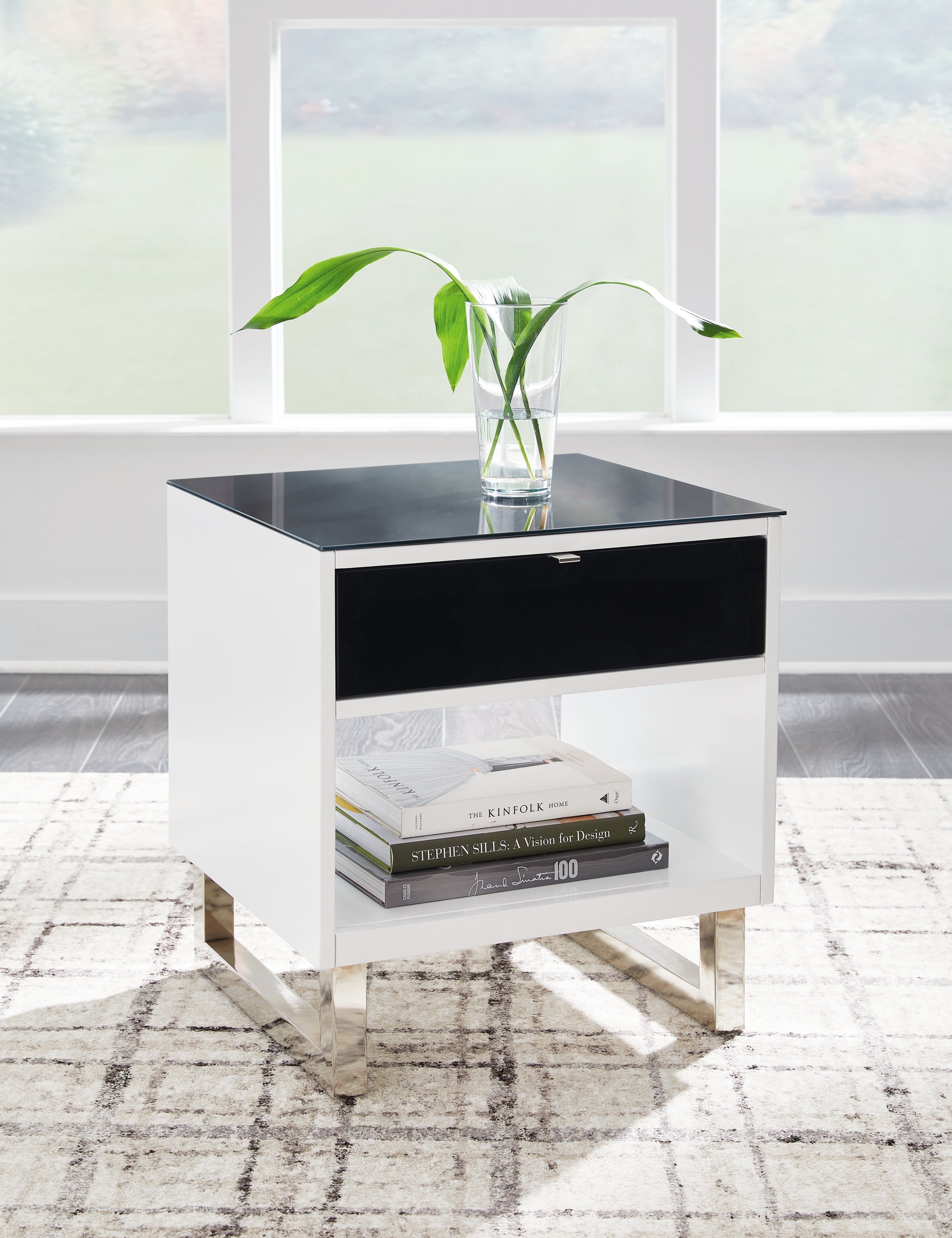 Gardoni White/Black End Table - T756-3 - Bien Home Furniture &amp; Electronics