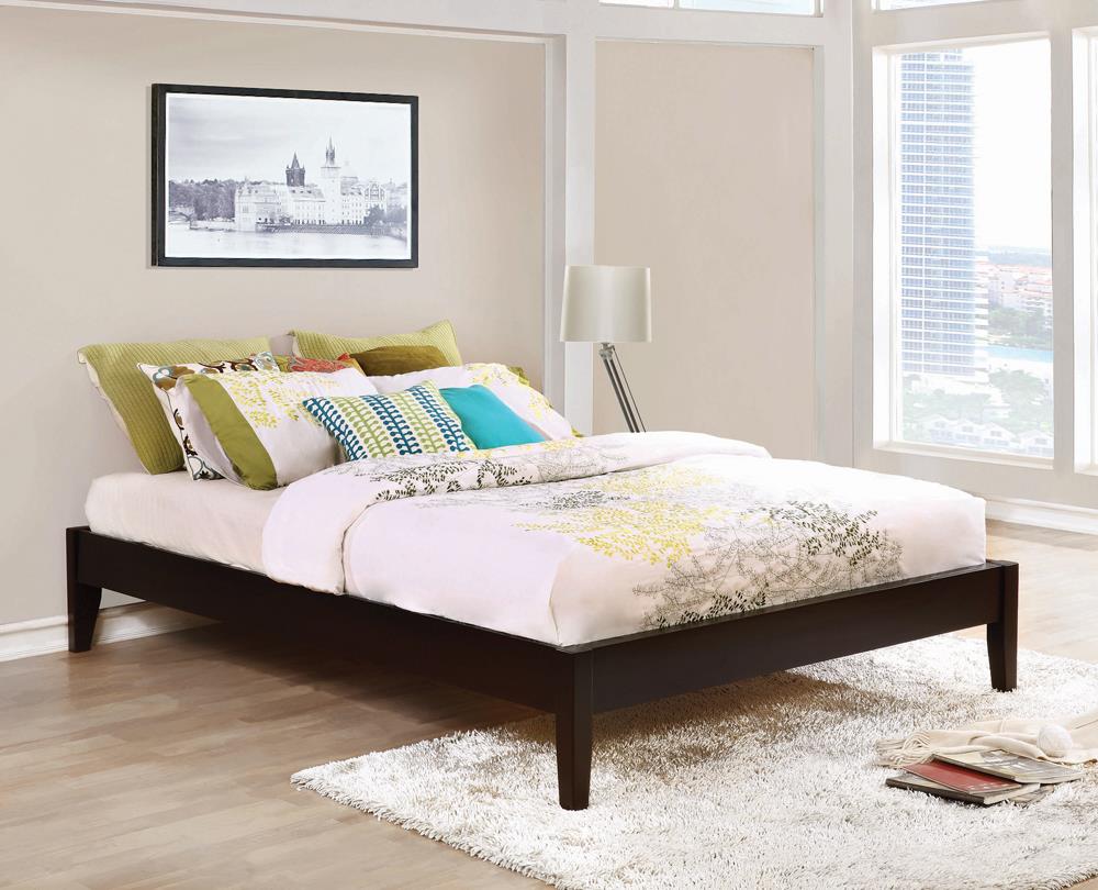 Hounslow Eastern King Universal Platform Bed Cappuccino - 300555KE - Bien Home Furniture & Electronics